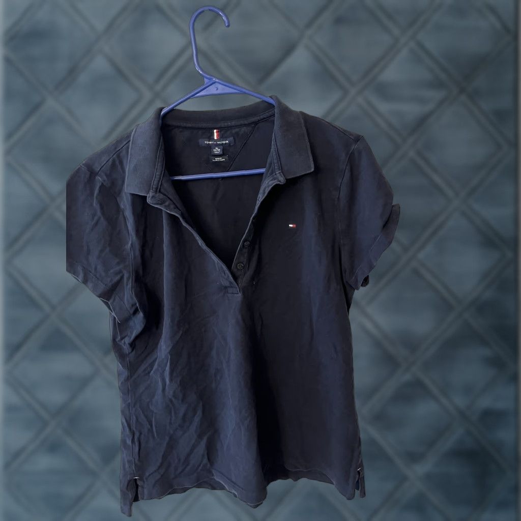Tommy Hilfiger VINTAGE Tommy Hilfiger Polo Shirt Women’s XL Navy Blue Slim Fit Adult XL Polo Shirt Women’s Navy Blue Slim Fit Size XL / US 12-14 / IT 48-50 - 1 Thumbnail