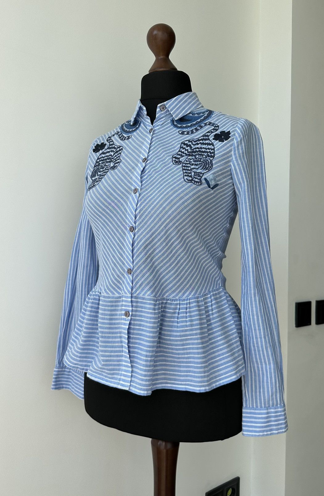 Desigual × Japanese Brand Desigual Women's Srtiped Print Shirt Long Sleeve Size XS Size XS / US 0-2 / IT 36-38 - 1 Thumbnail