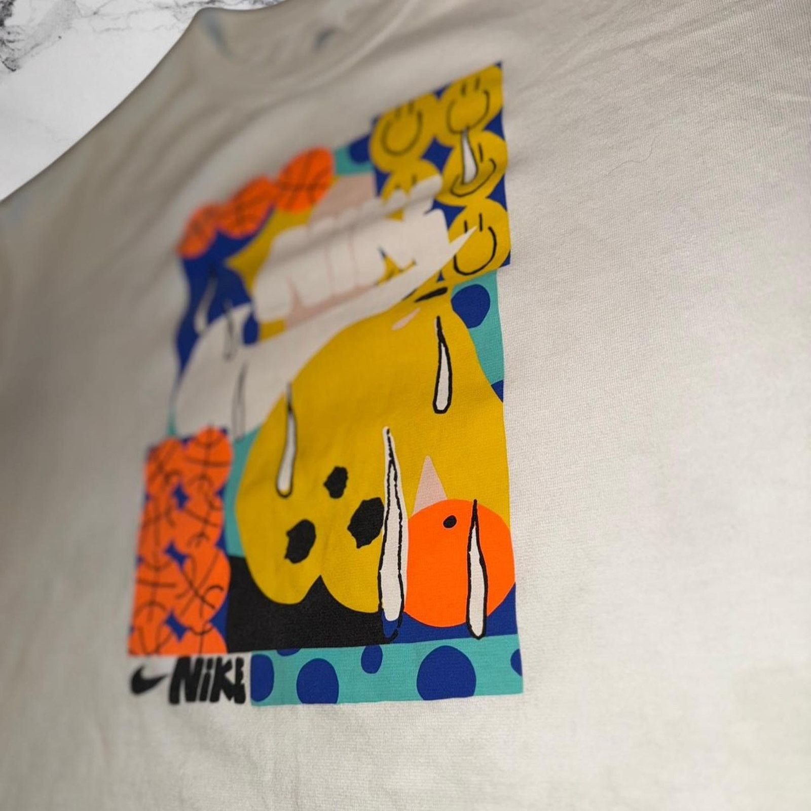 Nike Cream nike graphic tee Size US L / EU 52-54 / 3 - 2 Thumbnail