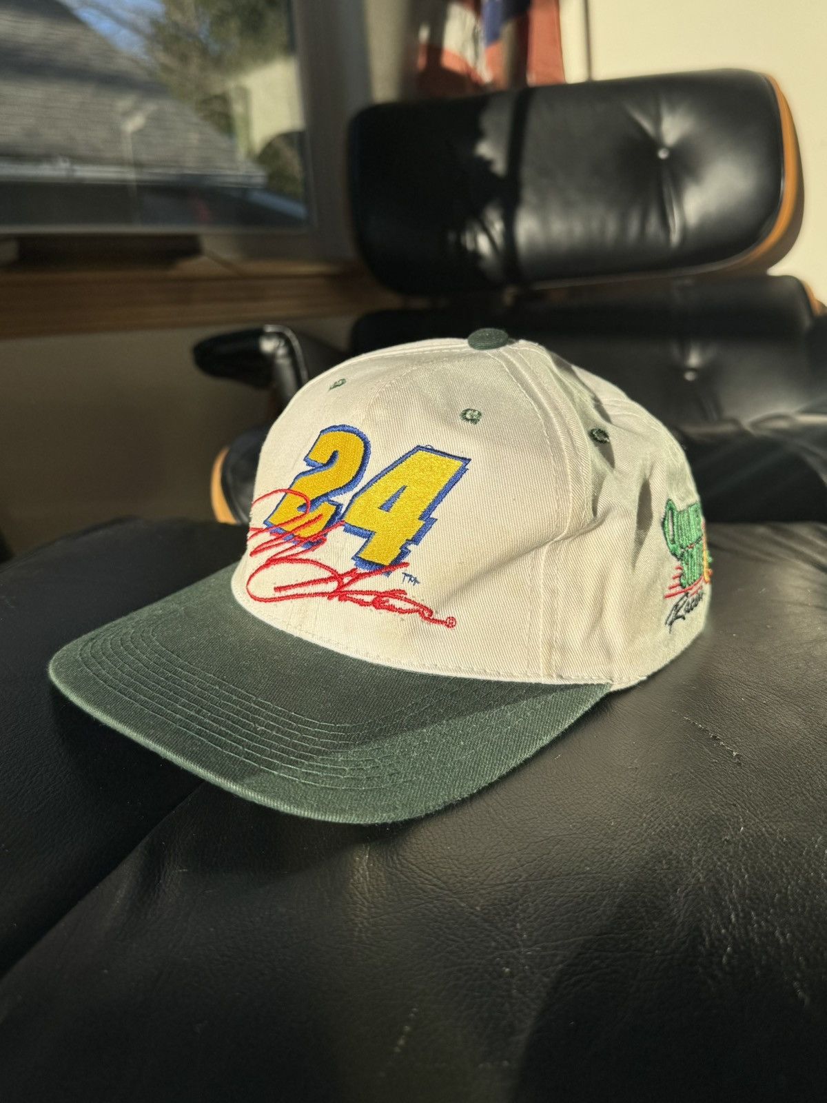 NASCAR Vintage 90’s Jeff Gordon 24 NASCAR Racing Snapback Size ONE SIZE - 1 Thumbnail