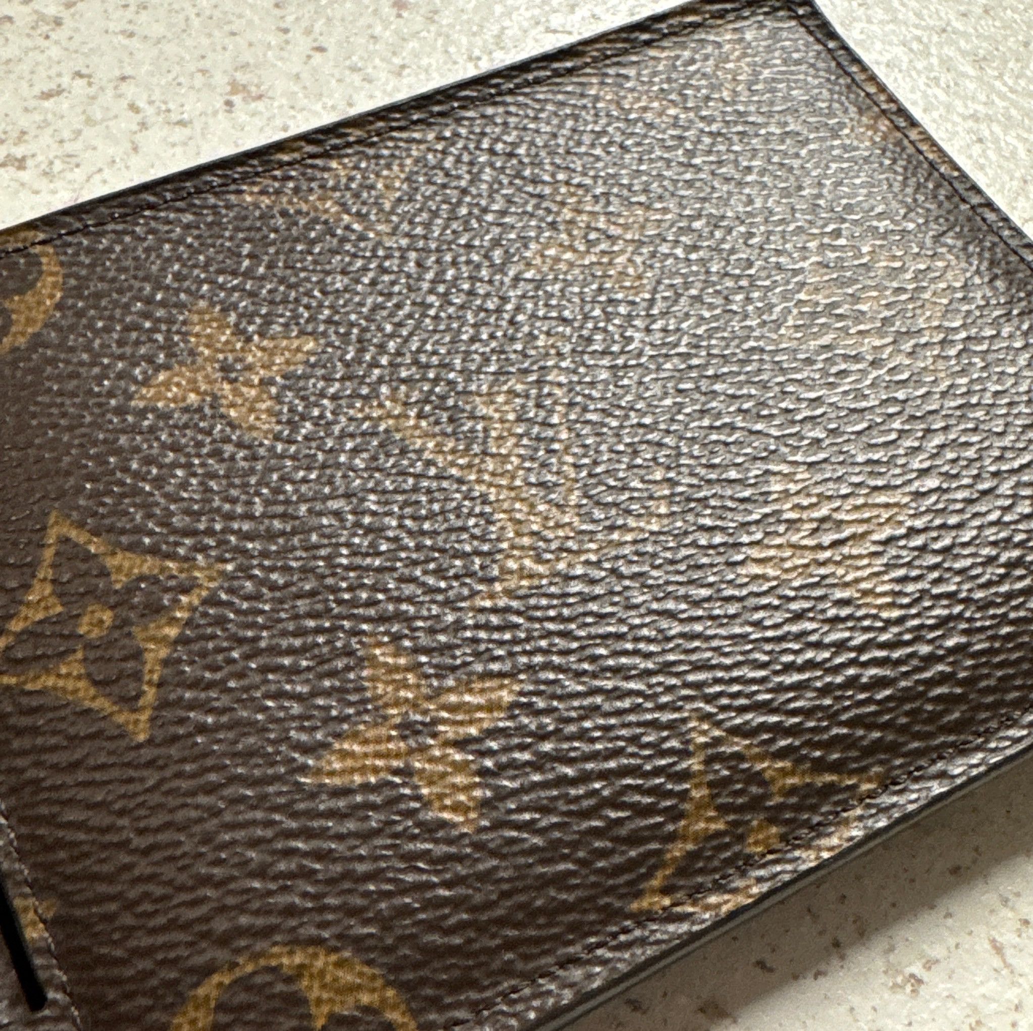 Louis Vuitton Louis Vuitton Virgil Multiple Wallet Monogram Solar Ray Size ONE SIZE - 23 Thumbnail