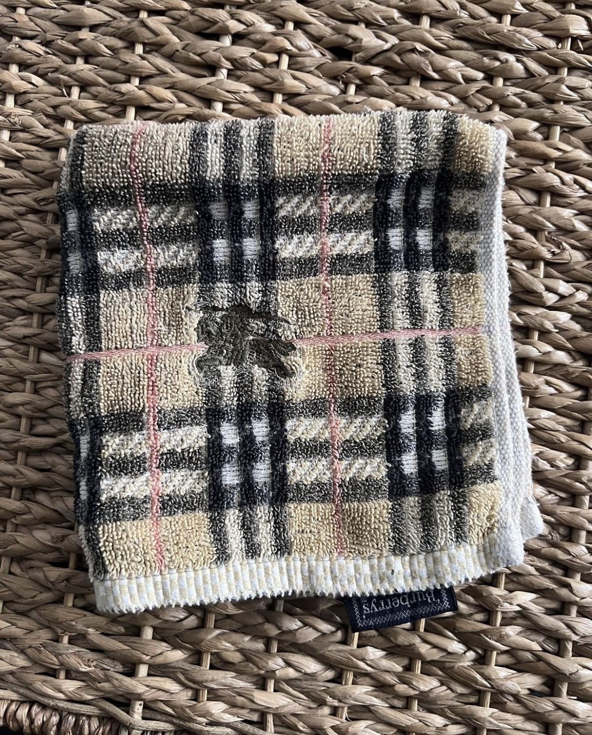 Burberry Burberrys Rag Size ONE SIZE - 2 Thumbnail