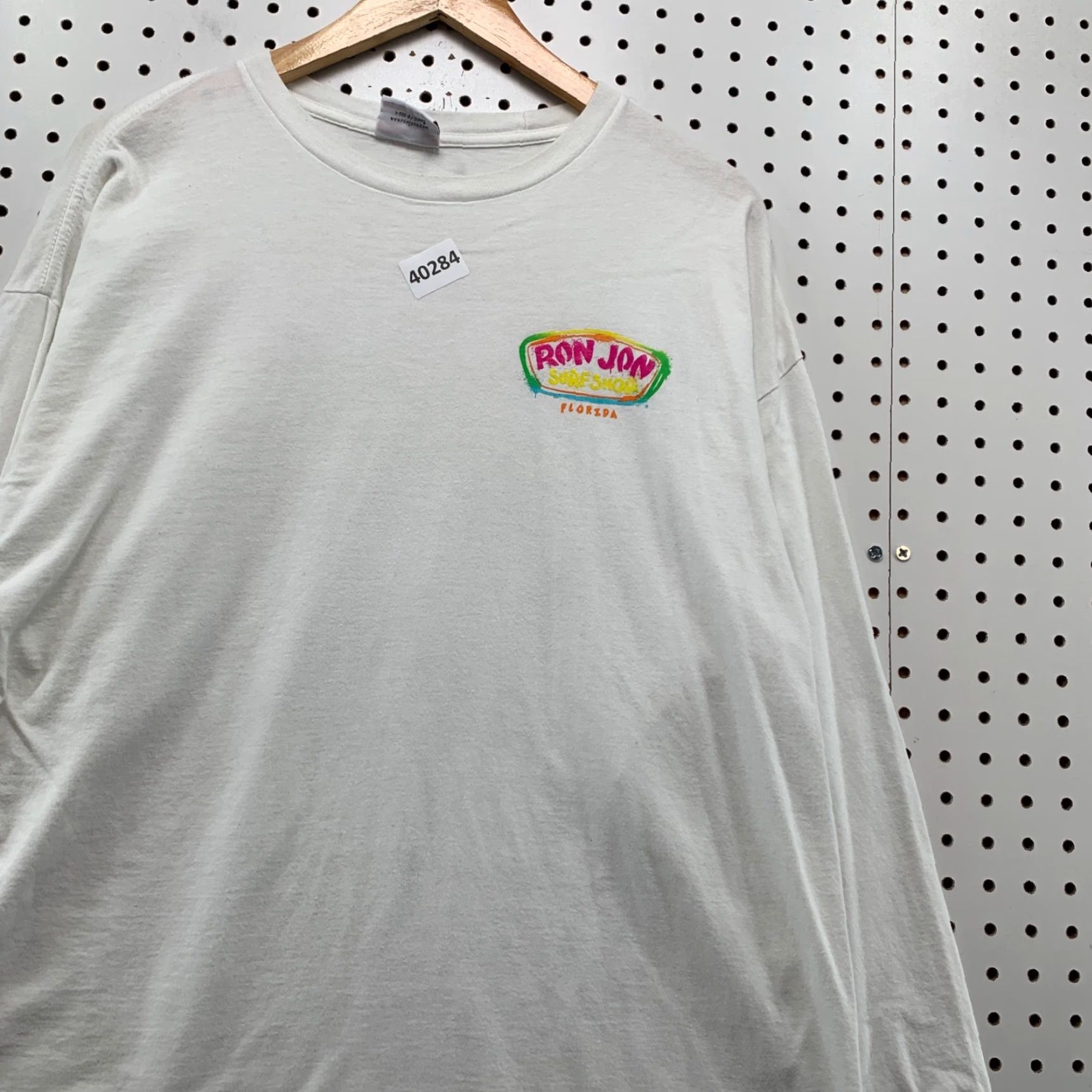 Ron Jon Surf Shop Ron Jon Surf Shop Shirt Mens M White Florida Long Sleeve Colorful 21.5x28 Shirt Mens Colorful Florida Long Sleeve Crew Neck Size US M / EU 48-50 / 2 - 7 Thumbnail