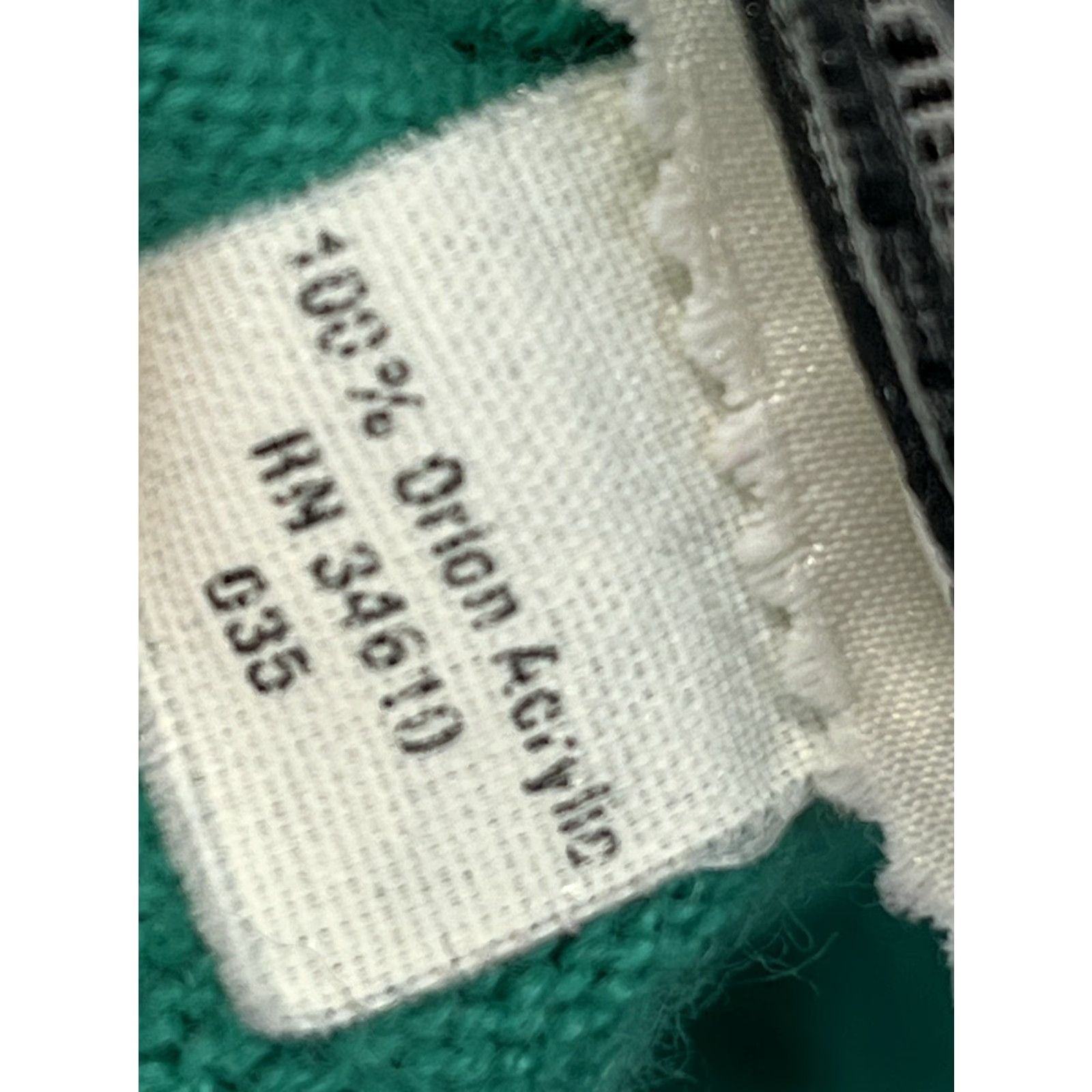 Lacoste VINTAGE Lacoste Sweater Mens L Green V-Neck Logo 70s Grandpa Core Pullover Knit Acrylic Long Sleeve Size US L / EU 52-54 / 3 - 6 Thumbnail