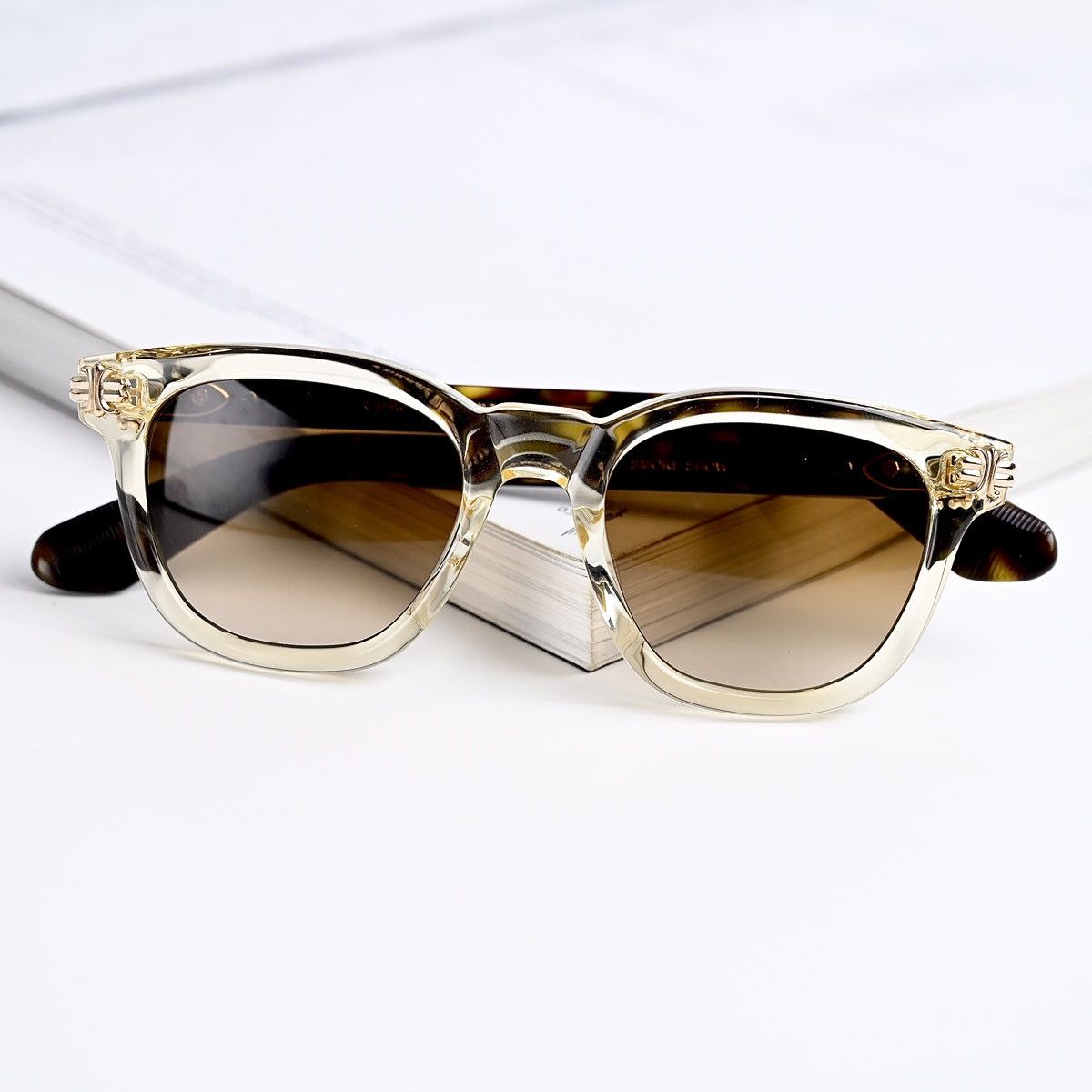 Chrome Hearts CHROME HEARTS SMOKE SHOW PALE ALE - DARK TORTOISE SUNGLASSES Size ONE SIZE - 10 Thumbnail