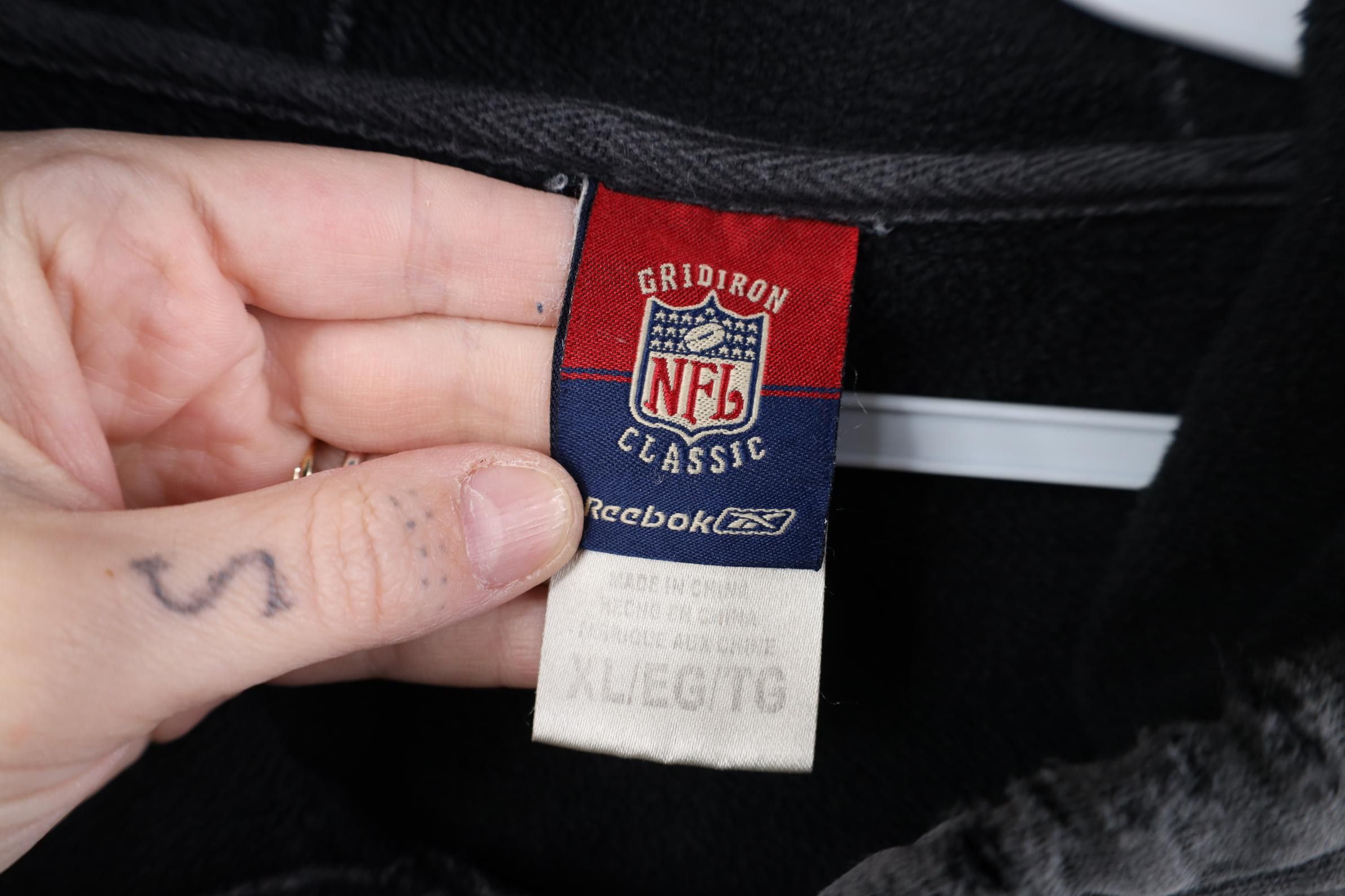 Reebok Vintage Reebok Sun Faded San Francisco 49ers Football Hoodie Size US XL / EU 56 / 4 - 7 Thumbnail