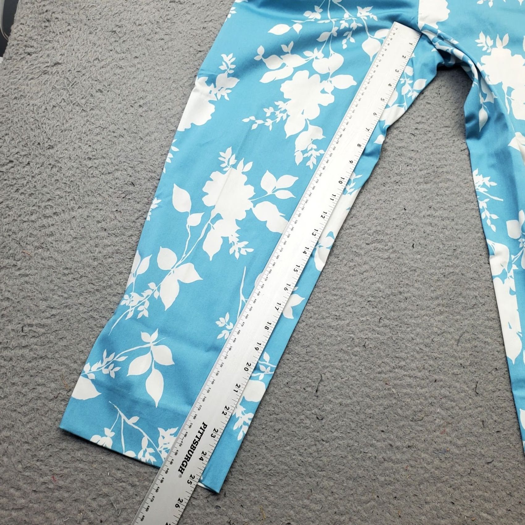 Vintage Kate Hill Pants Womens Size 8P 8 Petite Multi Floral Stretch Flat Front Straight Leg Size 30" / US 8 / IT 44 - 4 Thumbnail