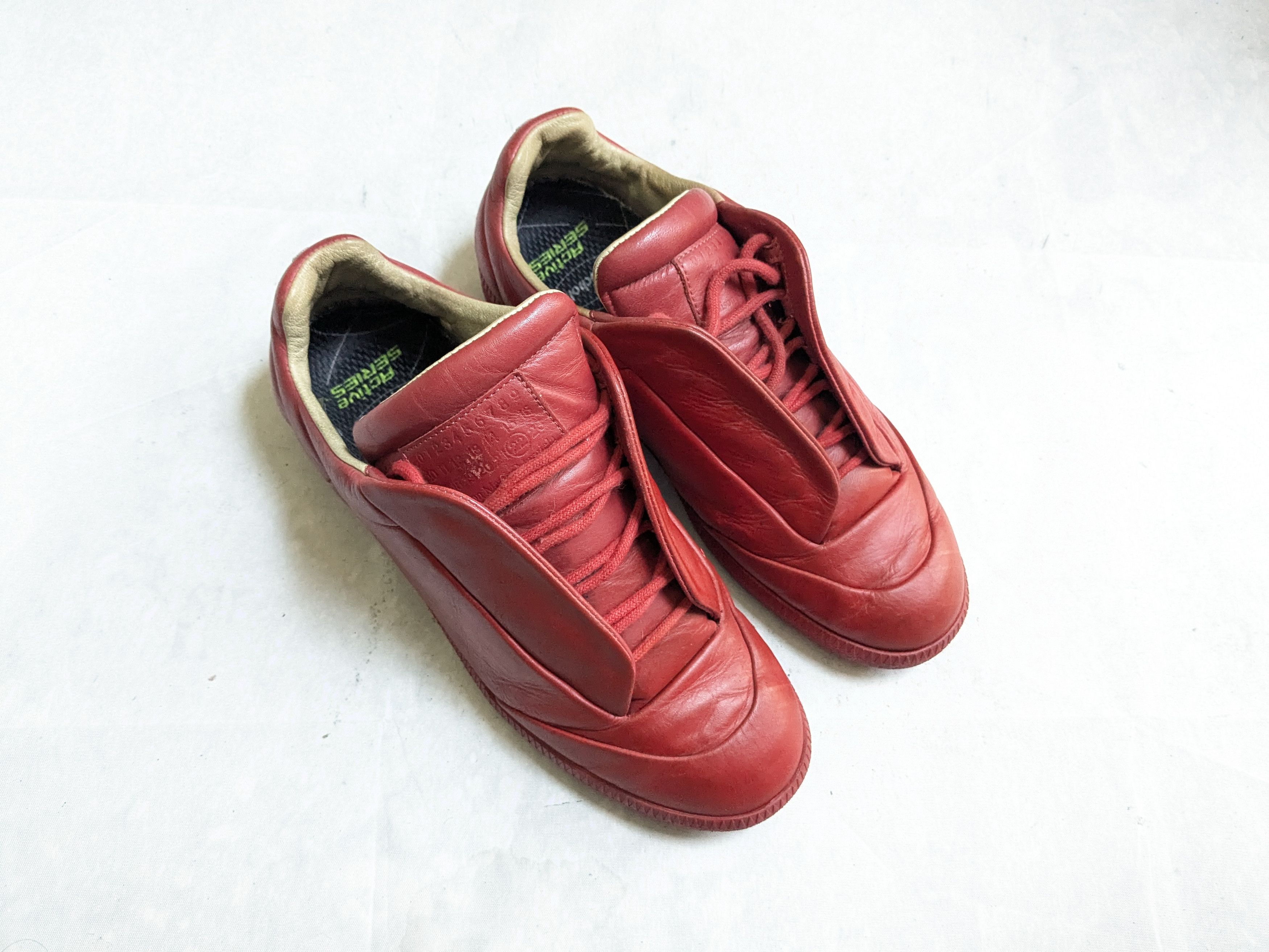 Maison Margiela Maison Margiela futures red 8 41 low tops leather Size US 8 / EU 41 - 2 Thumbnail