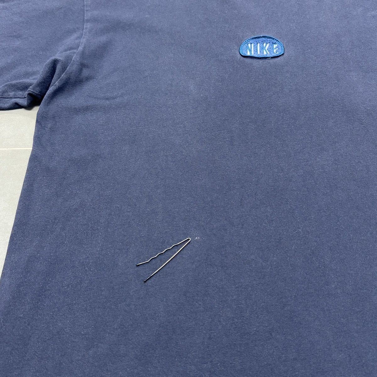 Nike × Vintage Vintage Nike Embroidered Center Logo T-Shirt Size M Size US M / EU 48-50 / 2 - 5 Thumbnail