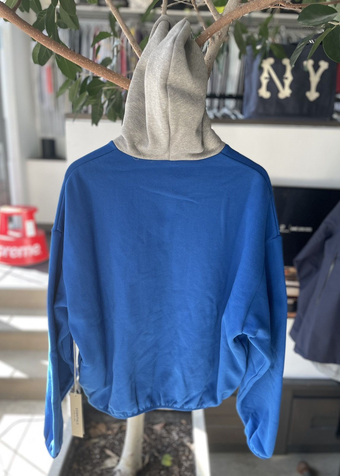 Essentials × Fear of God Fear of God Essentials Wolves Hoodie Size US S / EU 44-46 / 1 - 2 Thumbnail