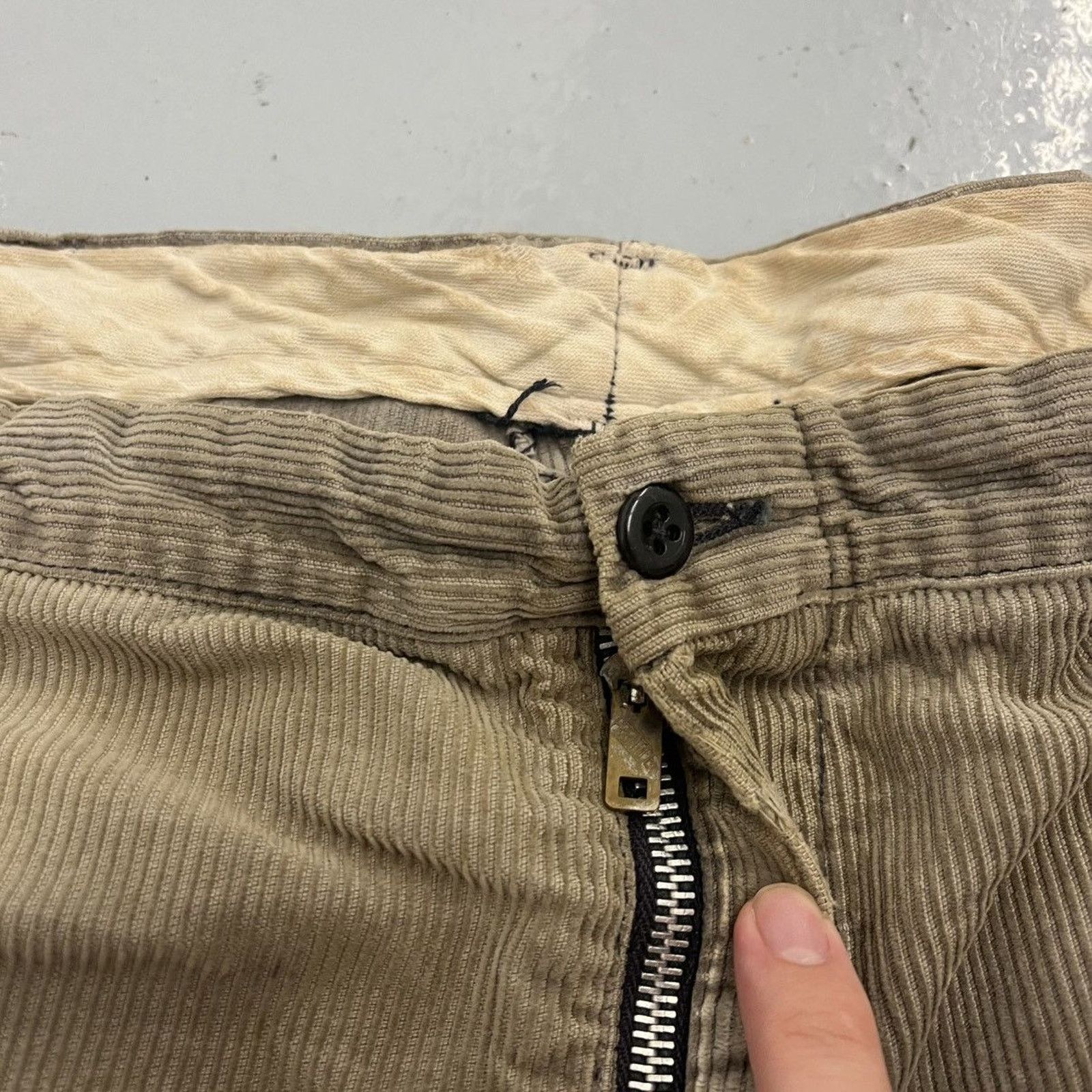 Other Vintage 50s Beige Thick Workwear Corduroy Pants 40x31 Size US 40 / EU 56 - 2 Thumbnail