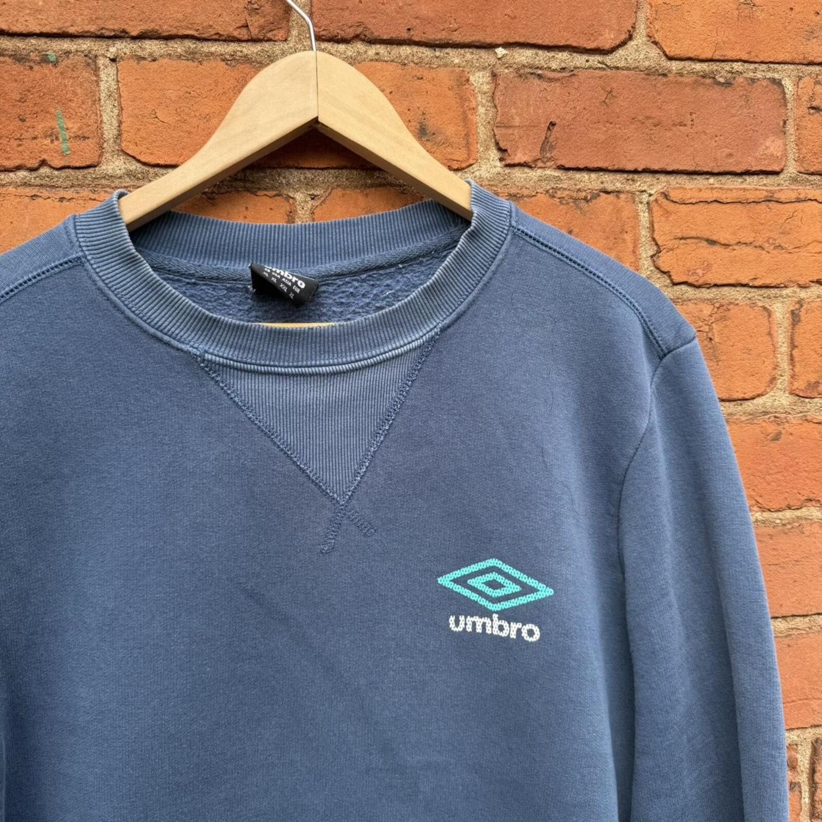 Umbro vintage Umbro crewneck sweatshirt 00s XL Size US XL / EU 56 / 4 - 1 Thumbnail