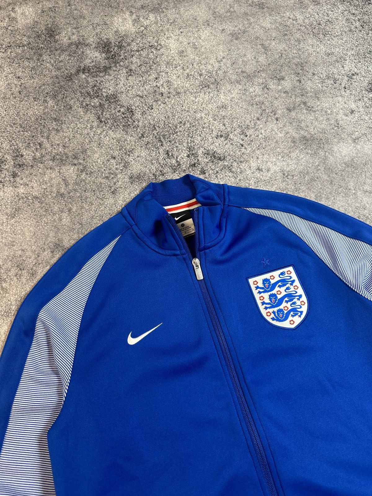 Nike Nike England Soccer Jacket Blokecore Style Rare Casual M Size US M / EU 48-50 / 2 - 2 Thumbnail