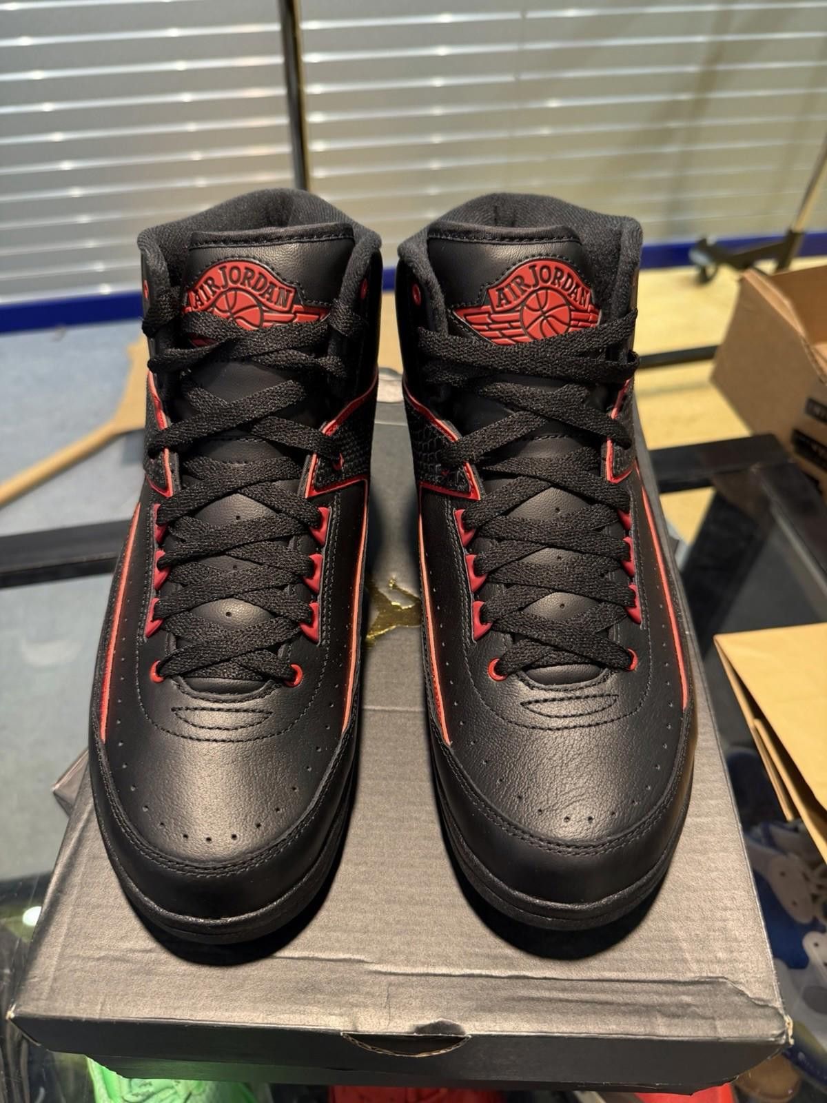 Nike Nike Air Jordan 2 Retro Alternate 87 red Black Sneaker 10 Size US 10 / EU 43 - 8 Thumbnail