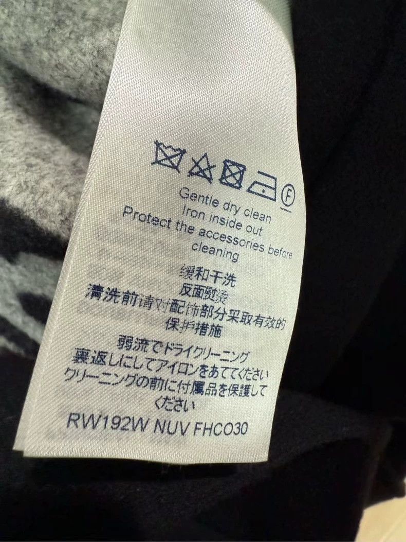 Louis Vuitton Louis Vuitton Black Cashmere Long Coat -2505 Size XS / US 0-2 / IT 36-38 - 3 Thumbnail