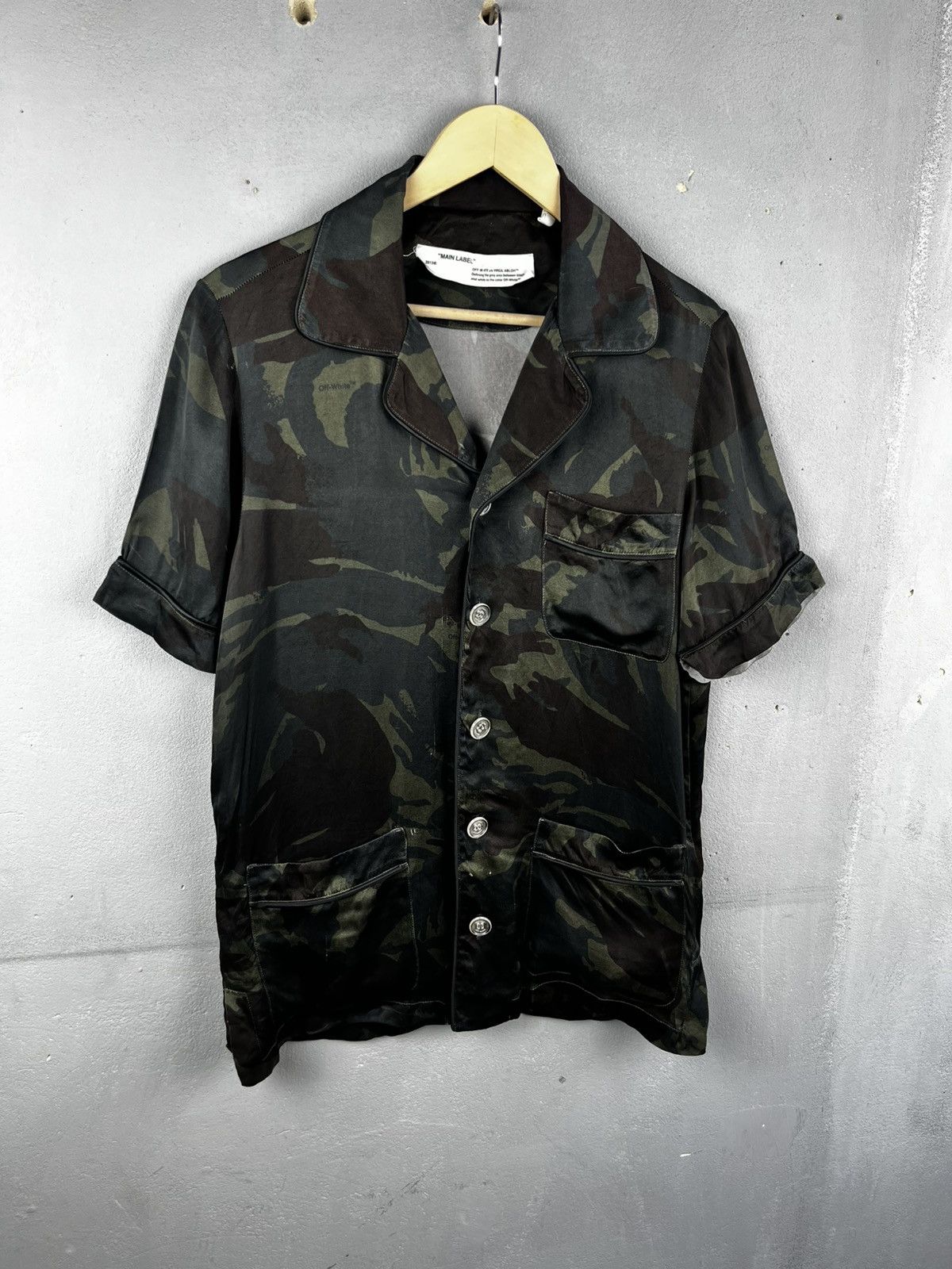 Off-White Of White camo shirt Size US S / EU 44-46 / 1 - 3 Thumbnail