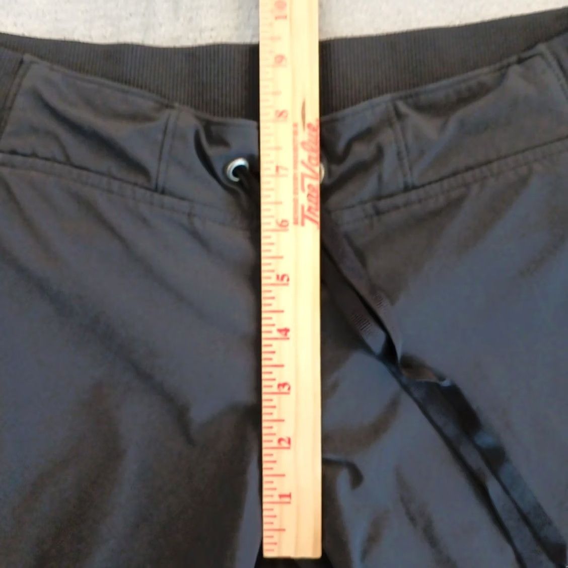 Athleta Athleta Pants Womens Size 6 Black Drawstring Pockets 25x27 Low Rise Ankle Straight 27 Inseam Size 28" / US 6 / IT 42 - 3 Thumbnail