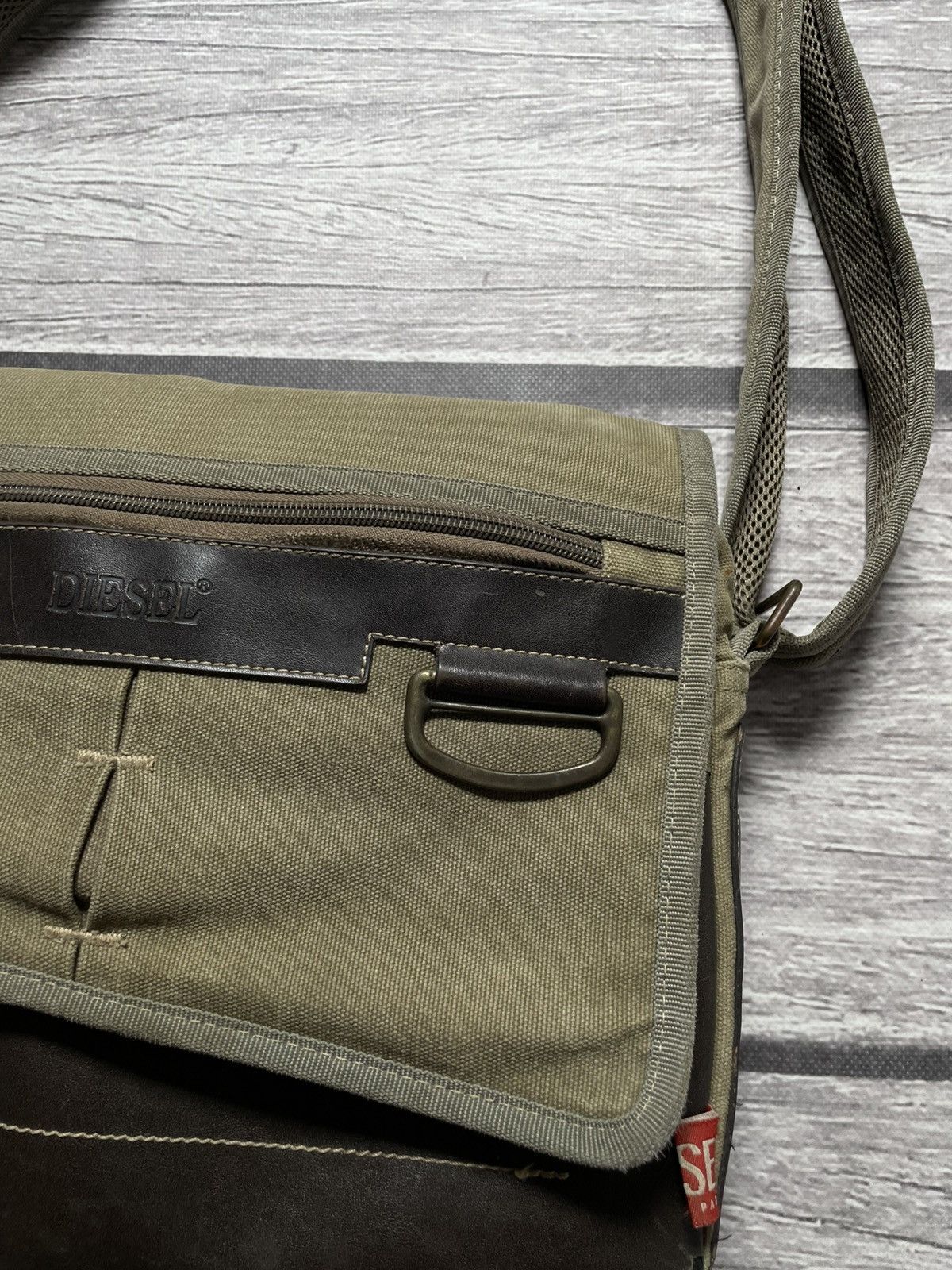 Diesel Diesel Vintage Leather Archival Avant Garde Y2k Shoulder Bag Size ONE SIZE - 3 Thumbnail