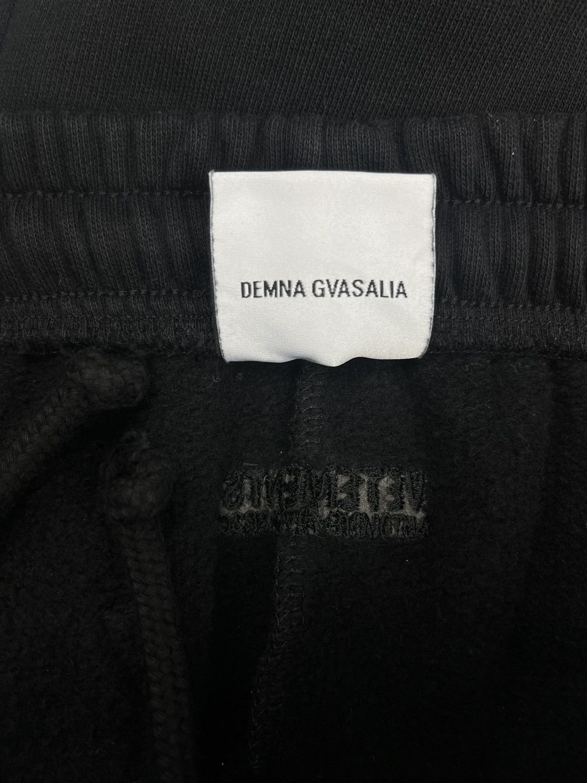 Vetements AW19 Vetements Interpol Logo Sweatpants Black Size US 28 / EU 44 - 6 Thumbnail