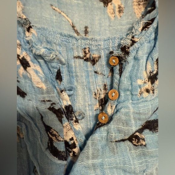 Free People Free People FP One Ruffle Sleeve Floral Blouse Blue Size S Size S / US 4 / IT 40 - 5 Thumbnail