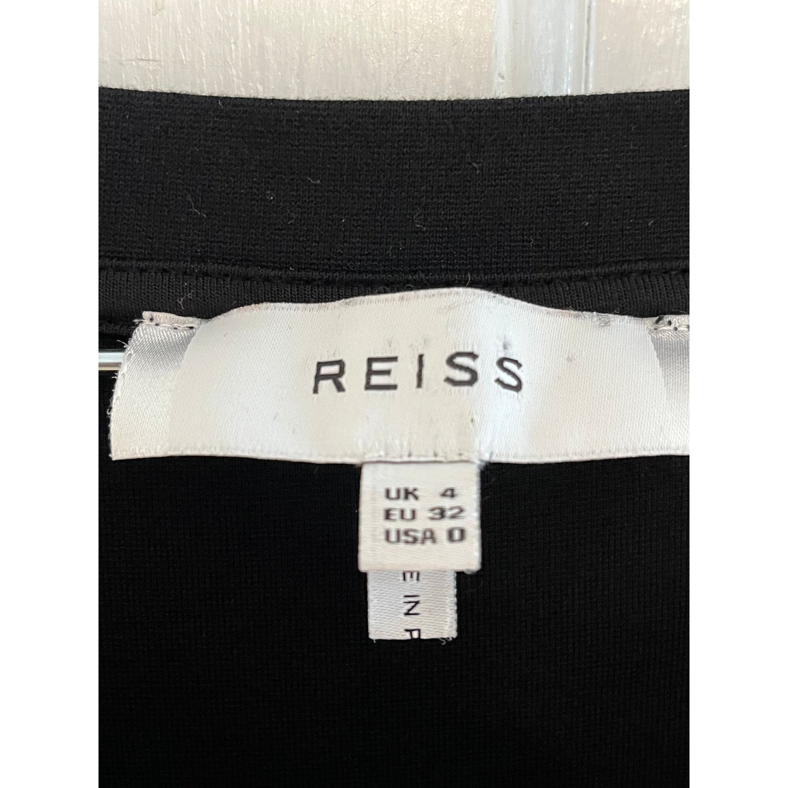 Reiss Reiss London Black Jumpsuit Chic Professional Sz 0 Size 25" / US 0 / IT 36 - 5 Thumbnail