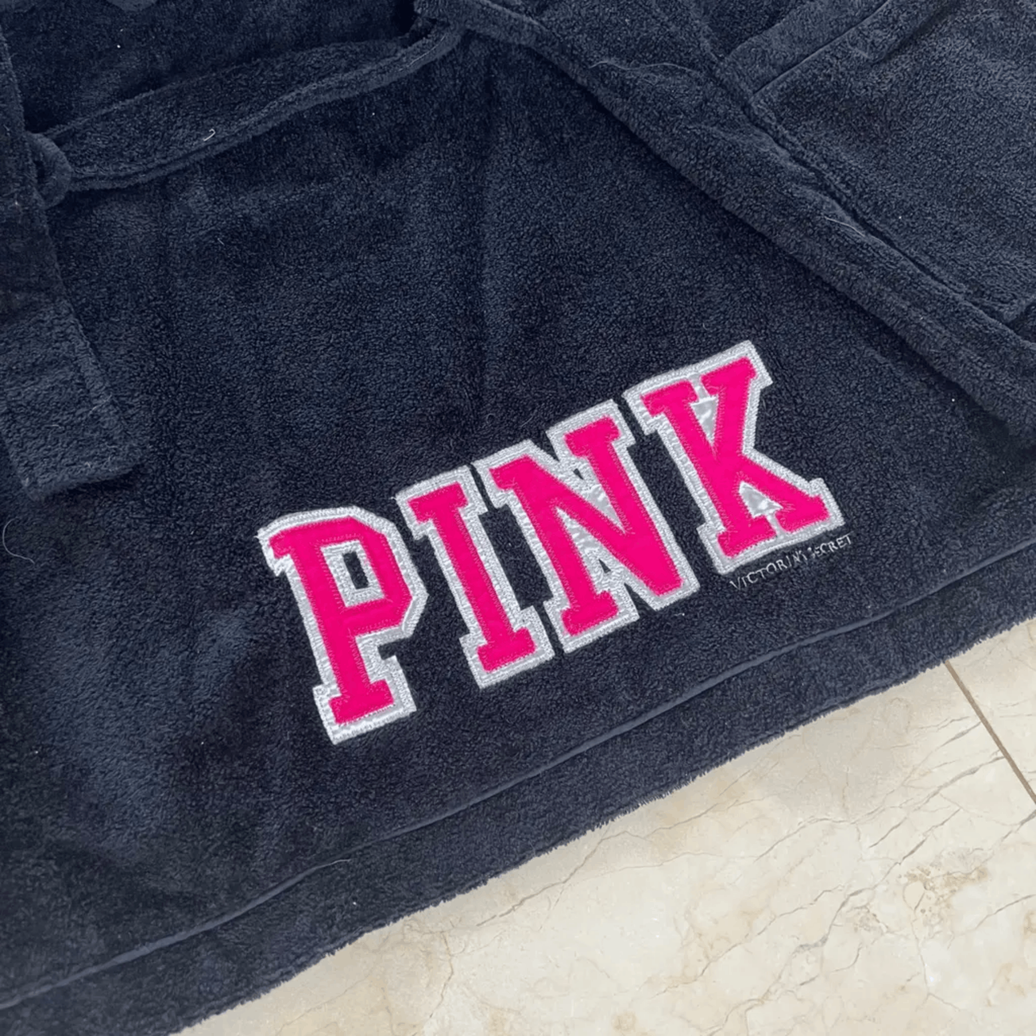 Victoria's Secret PINK Victoria’s Secret Black Plush Fleece Robe Jacket Size M / US 6-8 / IT 42-44 - 2 Thumbnail