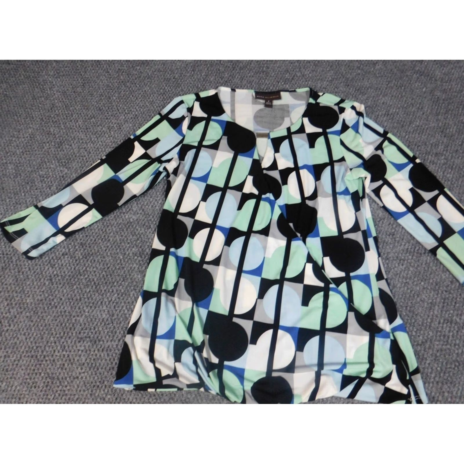 Vintage Dana Buchman Blouse Shirt Womens Small Green Crew Neck Pullover Stretch Dot Pattern Casual Regular Short Sleeve Button Detail Vintage No N/A Size S / US 4 / IT 40 - 2 Thumbnail