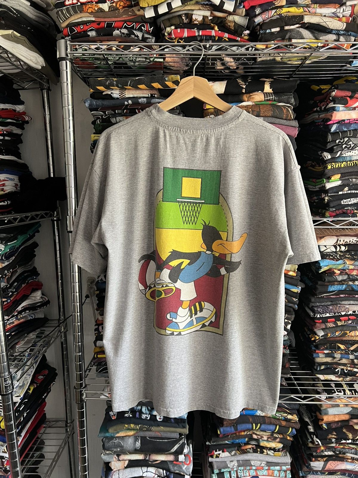 Vintage 1998 Daffy Duck Looney Tunes NBA Basketball Promo Tee Size US L / EU 52-54 / 3 - 2 Thumbnail