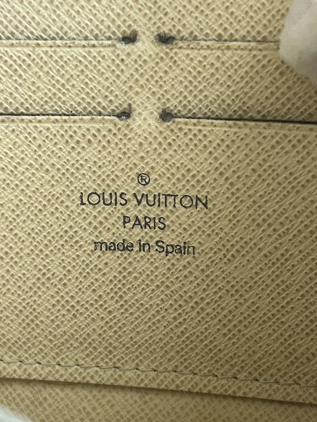 Louis Vuitton Louis Vuitton Damier Azur Zippy Wallet Size ONE SIZE - 7 Thumbnail