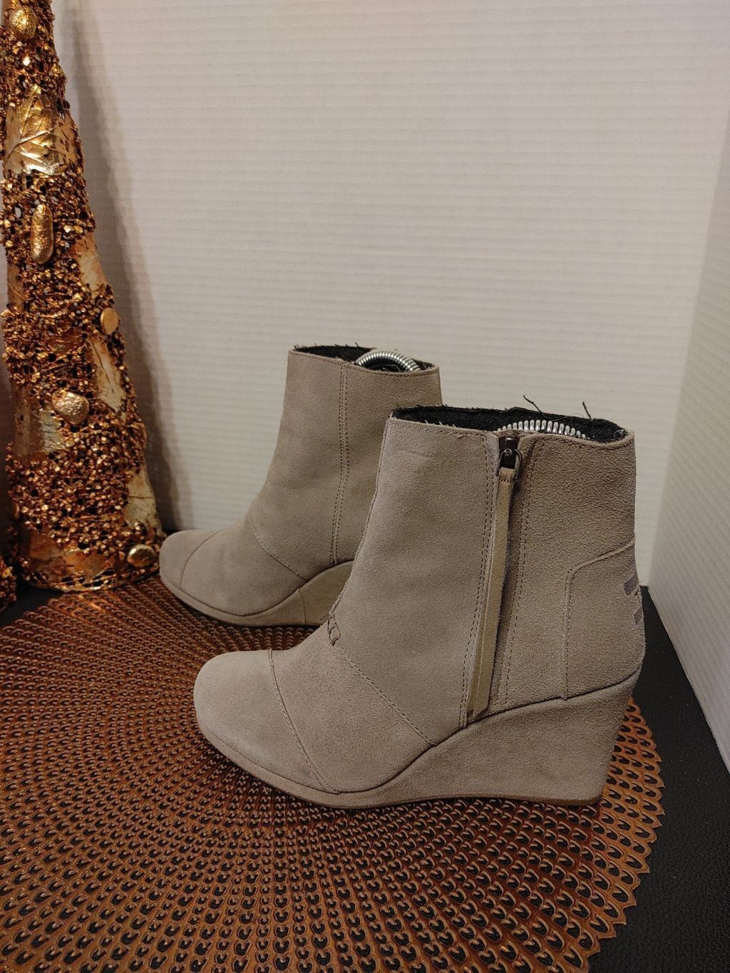 Toms TOMS Sadie Suede Wedge Booties Size 6 Size US 6 / IT 36 - 3 Thumbnail