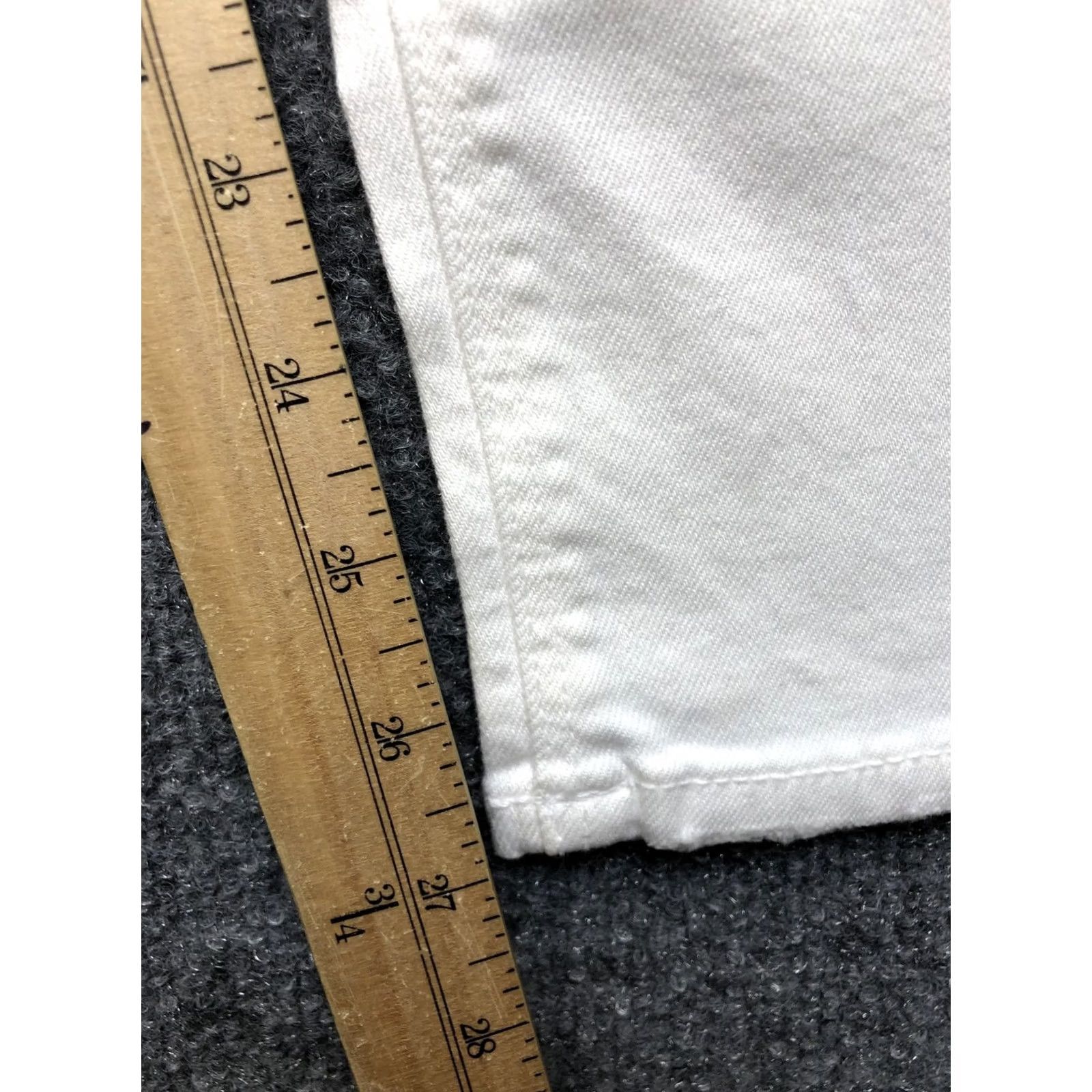 American Eagle Outfitters American Eagle Jeans Womens White Size 2 Mom Straight High Rise Distressed Stretch Size 26" / US 2 / IT 38 - 3 Thumbnail