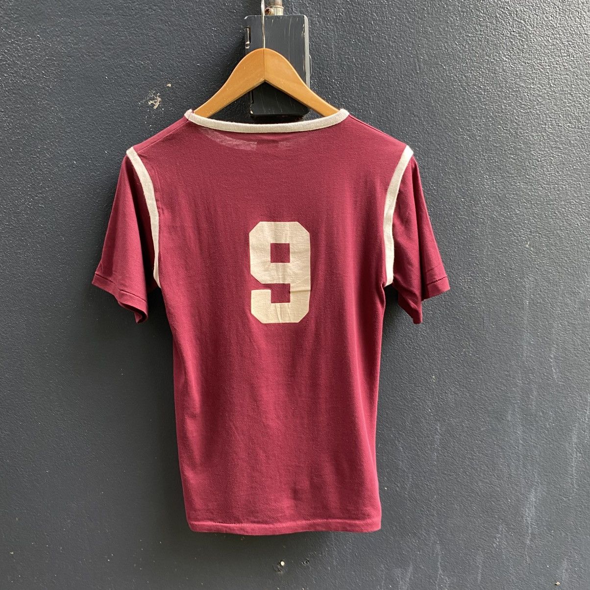 Vintage Medalisty Pride SULA Burgundy Interskate Graphic T-Shirt Size S / US 4 / IT 40 - 14 Thumbnail