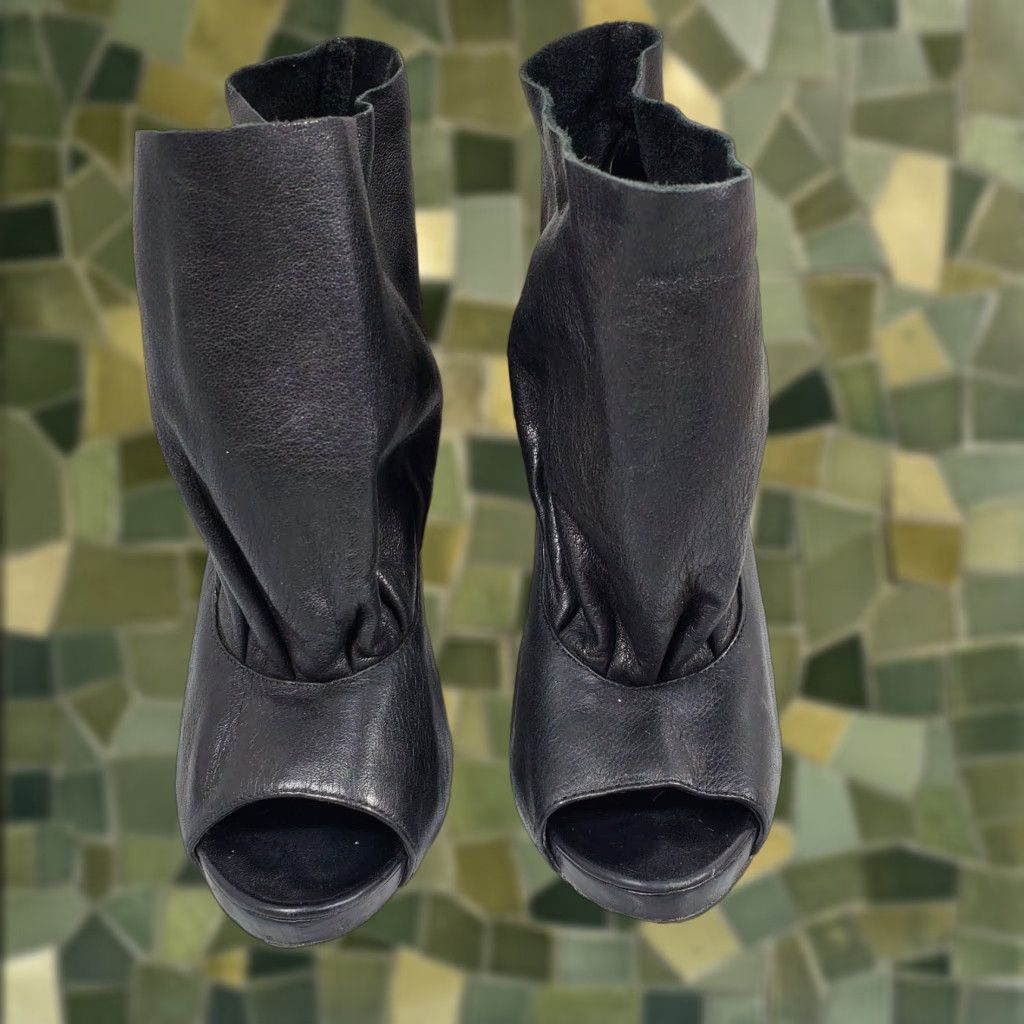 Dolce Vita Black Leather Ankle Slouch Boots Women's 6 Peep Toe Stiletto Heel Shoes