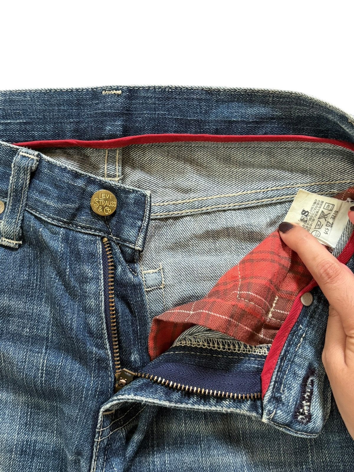 Levi's Vintage 90s Levis 646 Faded Wash Distress Flare Jeans Size 27" / US 4 / IT 40 - 5 Thumbnail