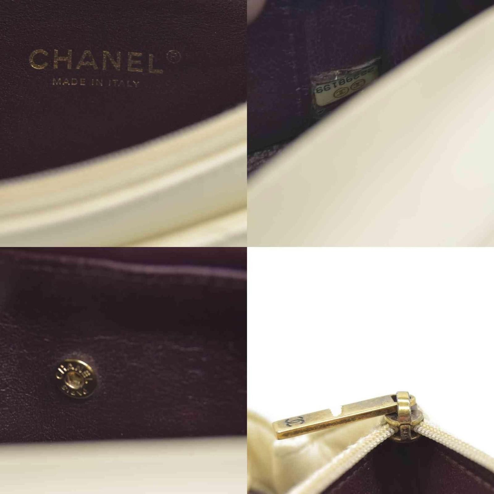 Chanel 2016 Chanel Ivory Chevron Quilted Leather Paris-Seoul Coco Size ONE SIZE - 7 Thumbnail