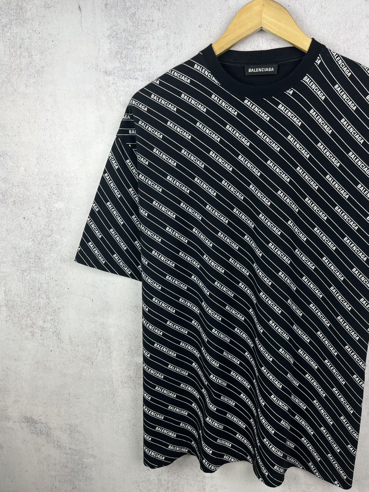 Balenciaga Balenciaga All Over Print Oversized T-shirt Rare Hype Y2K Size US M / EU 48-50 / 2 - 1 Thumbnail