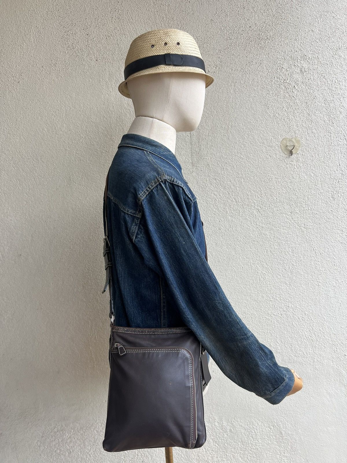 Leather Vintage Kitamura Japan Faded Patina Leather Sling Bag Size ONE SIZE - 3 Thumbnail