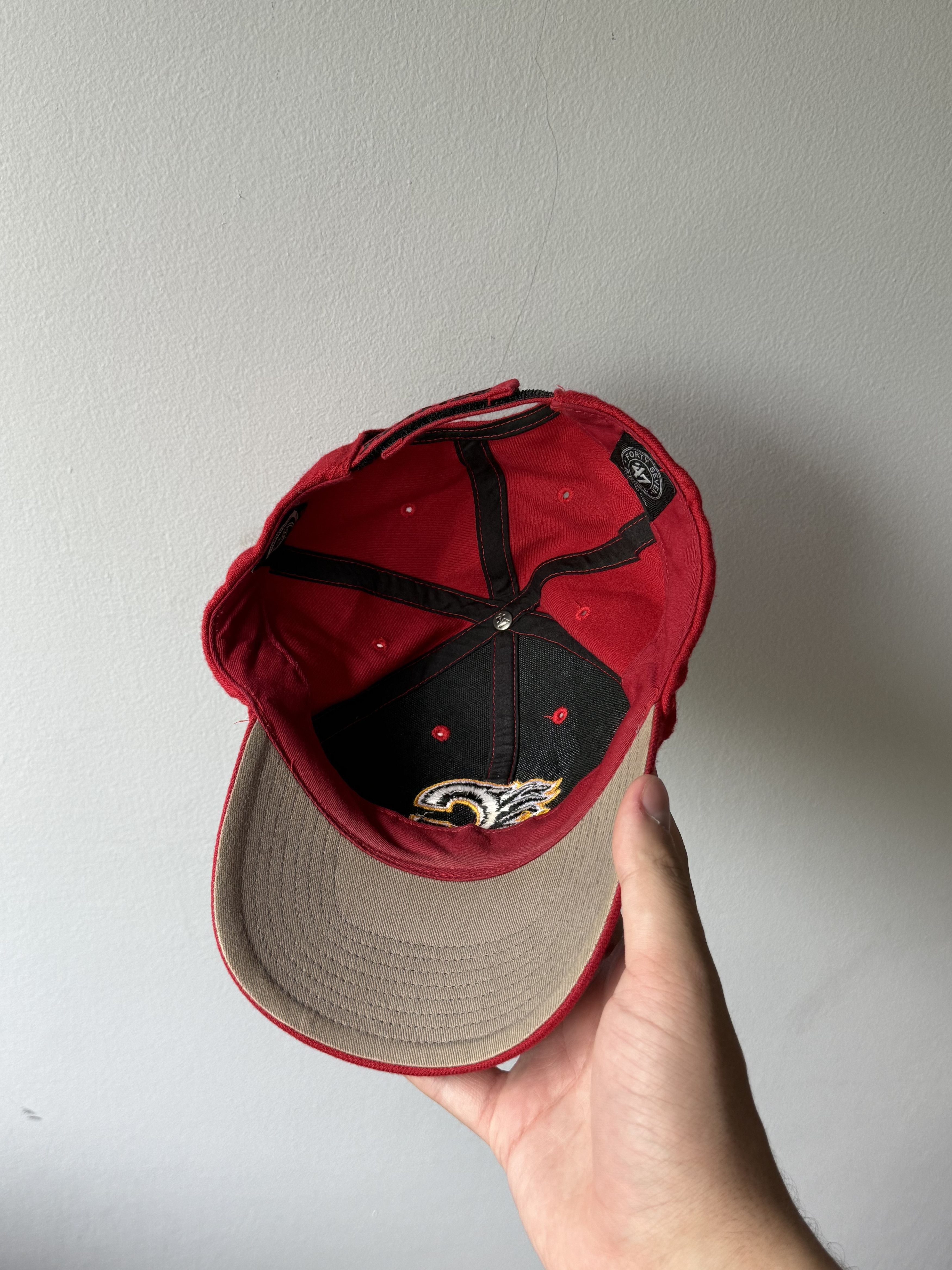NHL Calgary Flames '47 Signed NHL Hockey Team Official Hat Cap Size ONE SIZE - 7 Thumbnail