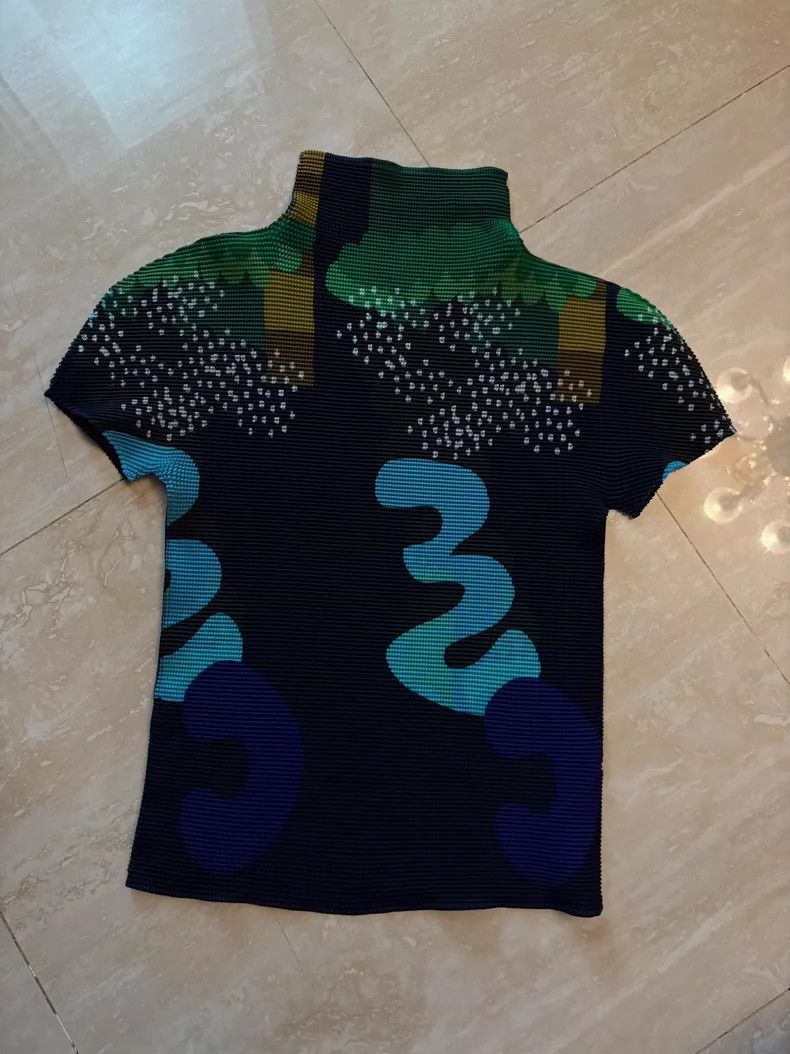 Other Issey Miyake/三宅一生 size:one size Blue pleated short sleeves Size XS / US 0-2 / IT 36-38 - 1 Thumbnail