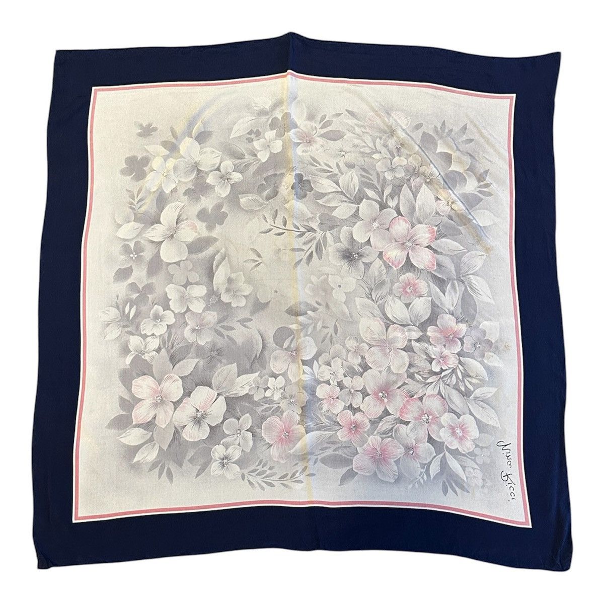 Nina Ricci vintage Nina Ricci square silk scarf. Size ONE SIZE - 1 Thumbnail