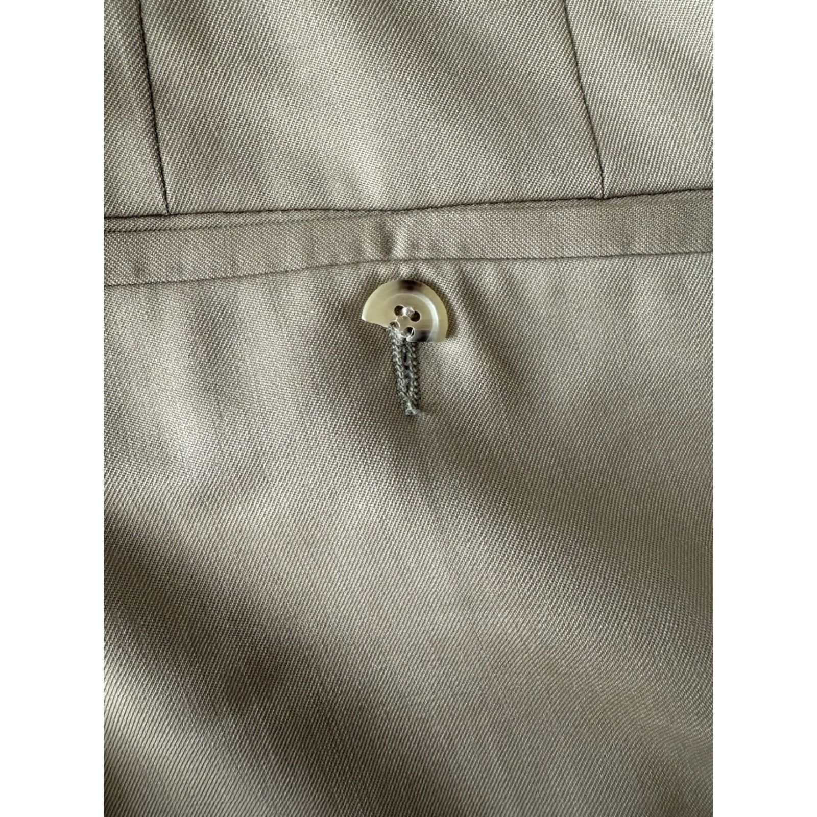 Hugo Boss VINTAGE Hugo Boss Beige Wool Dress Pants Mens 34x31 Pleated Straight Leg Office Trousers Size US 35 - 5 Thumbnail