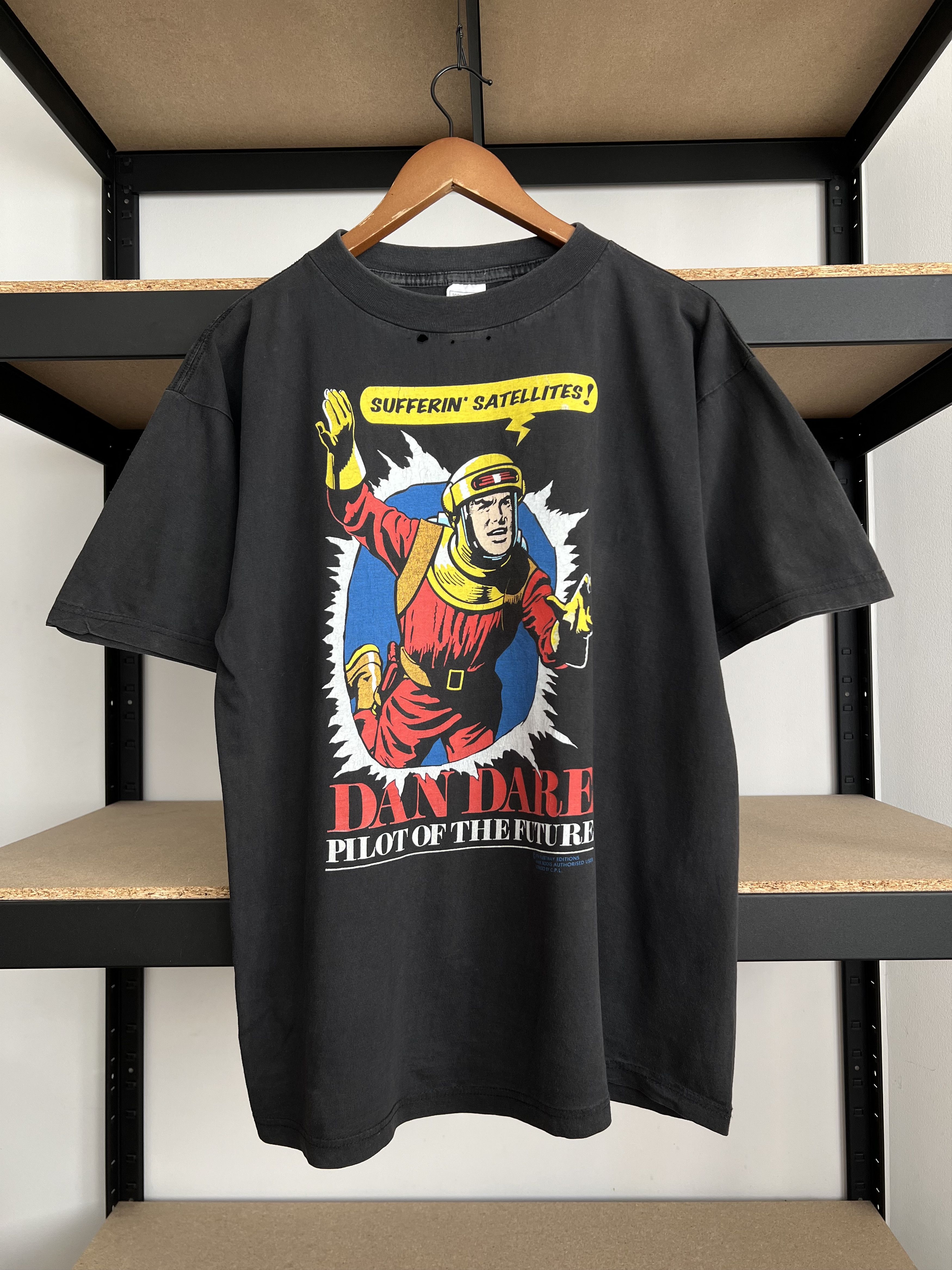 Vintage Vintage 1994 Dan Dare Pilot of the Future Comics T-shirt Size US XL / EU 56 / 4 - 2 Thumbnail
