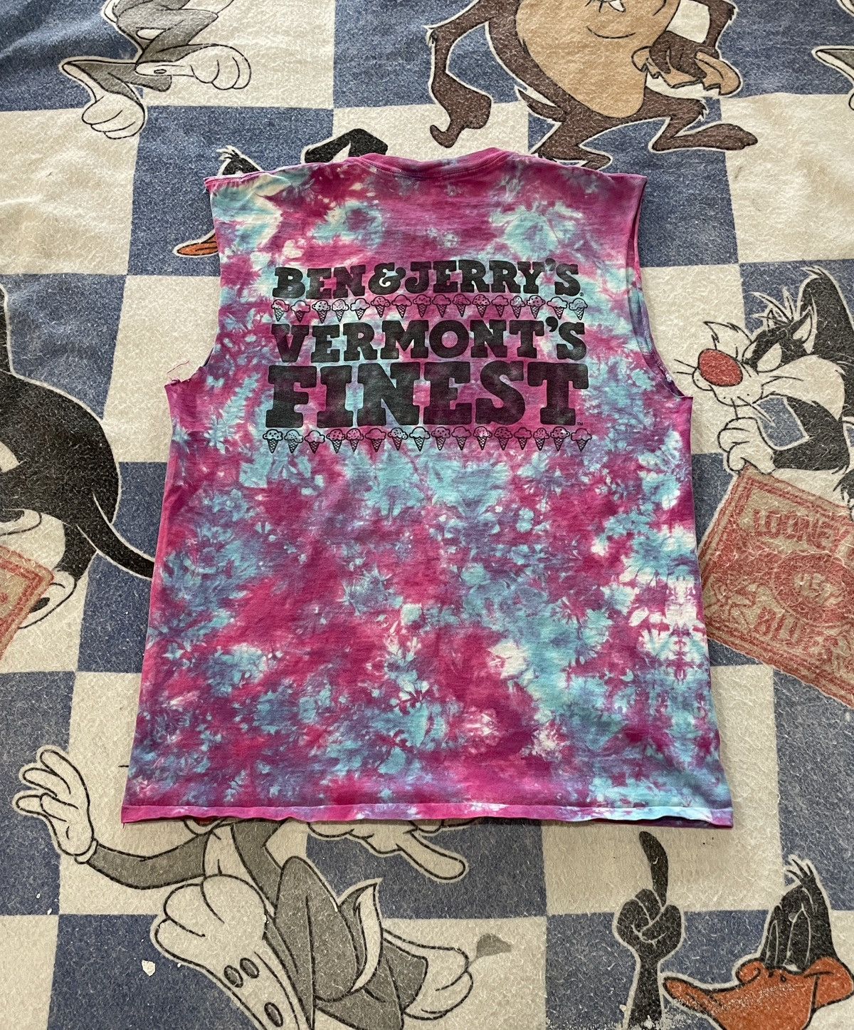 Vintage Vintage Ben and Jerry’s cherry Garcia cutoff tee Size US XL / EU 56 / 4 - 3 Thumbnail