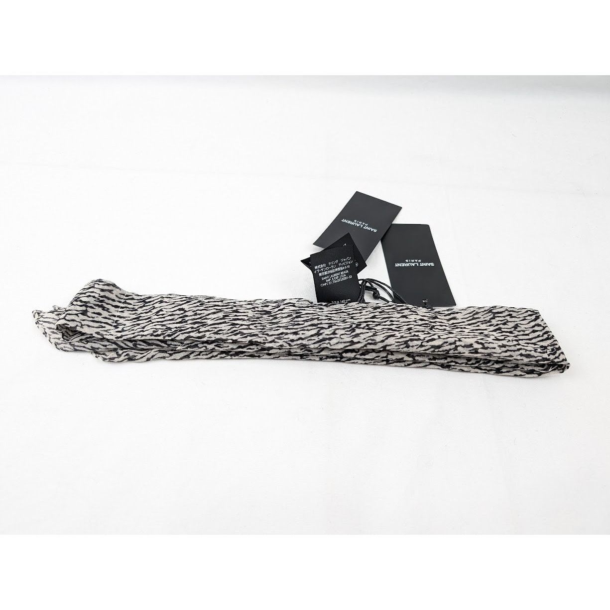Saint Laurent Paris o1rshd1 Size: OS / Lavalliere Animalier Lana Scarf Off White Size ONE SIZE - 9 Thumbnail