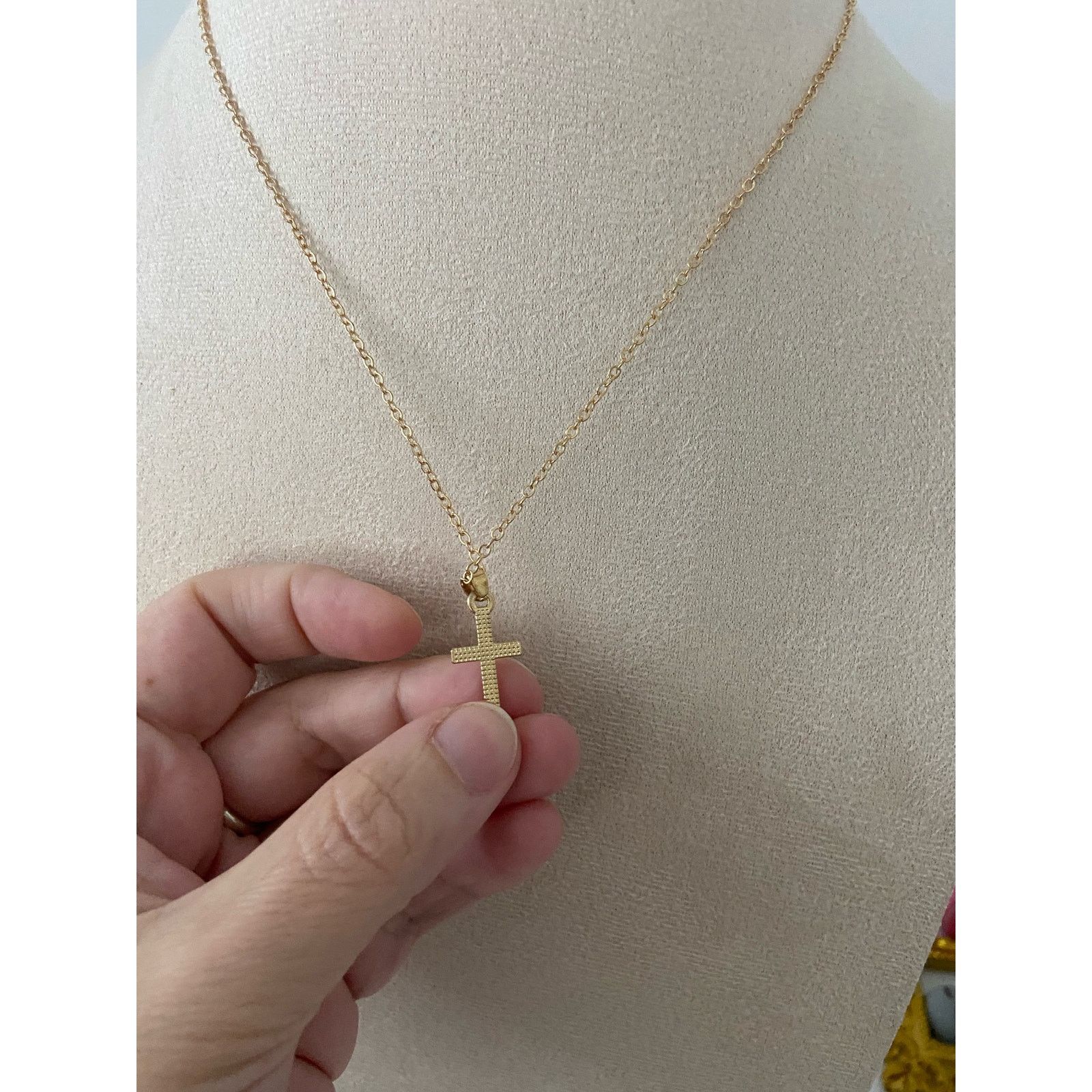 Other Mini delicate rhinestone cross necklace gold tone Size ONE SIZE - 3 Thumbnail