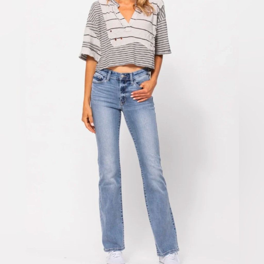 Judy Blue Judy blue distressed mid rise bootcut jeans size 16W Size 38" / US 16 / IT 52 - 2 Thumbnail