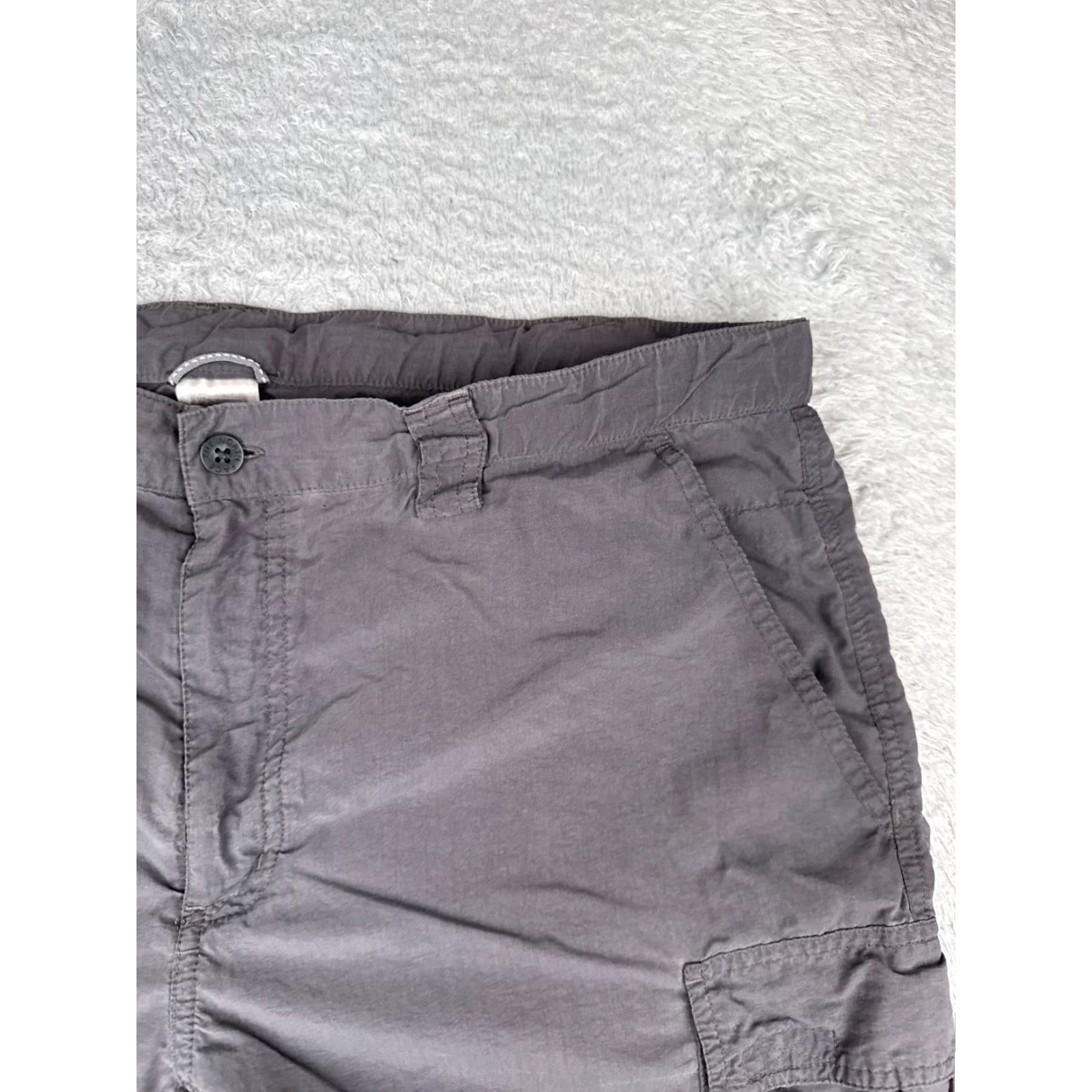 The North Face The North Face Men Shorts Cargo Gray 100% Nylon Stowable Large L 38x10 Pockets Zip Read Size US 33 - 5 Thumbnail