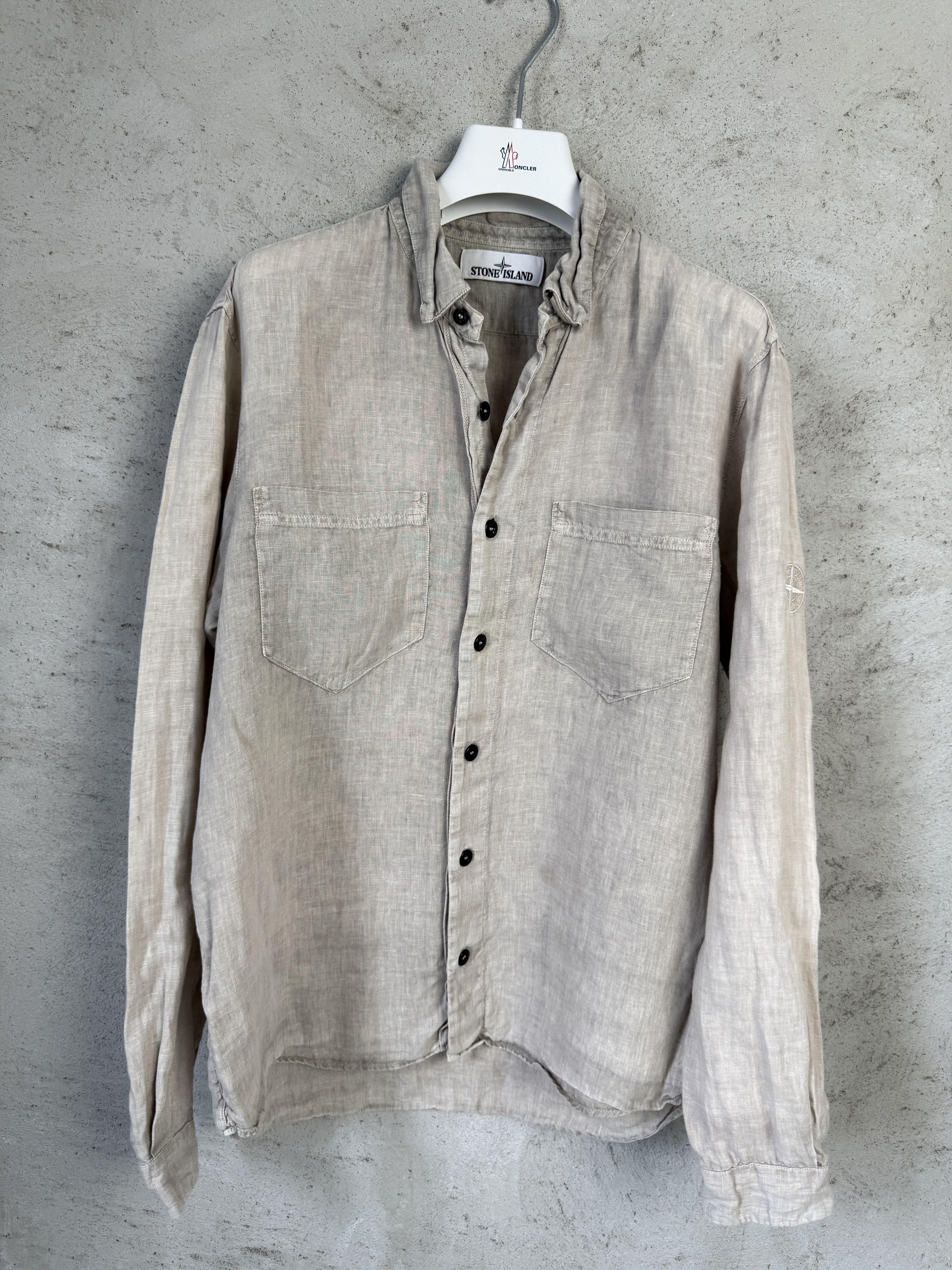 Stone Island Stone Island linen small logo shirt button ups casual Size US S / EU 44-46 / 1 - 1 Thumbnail
