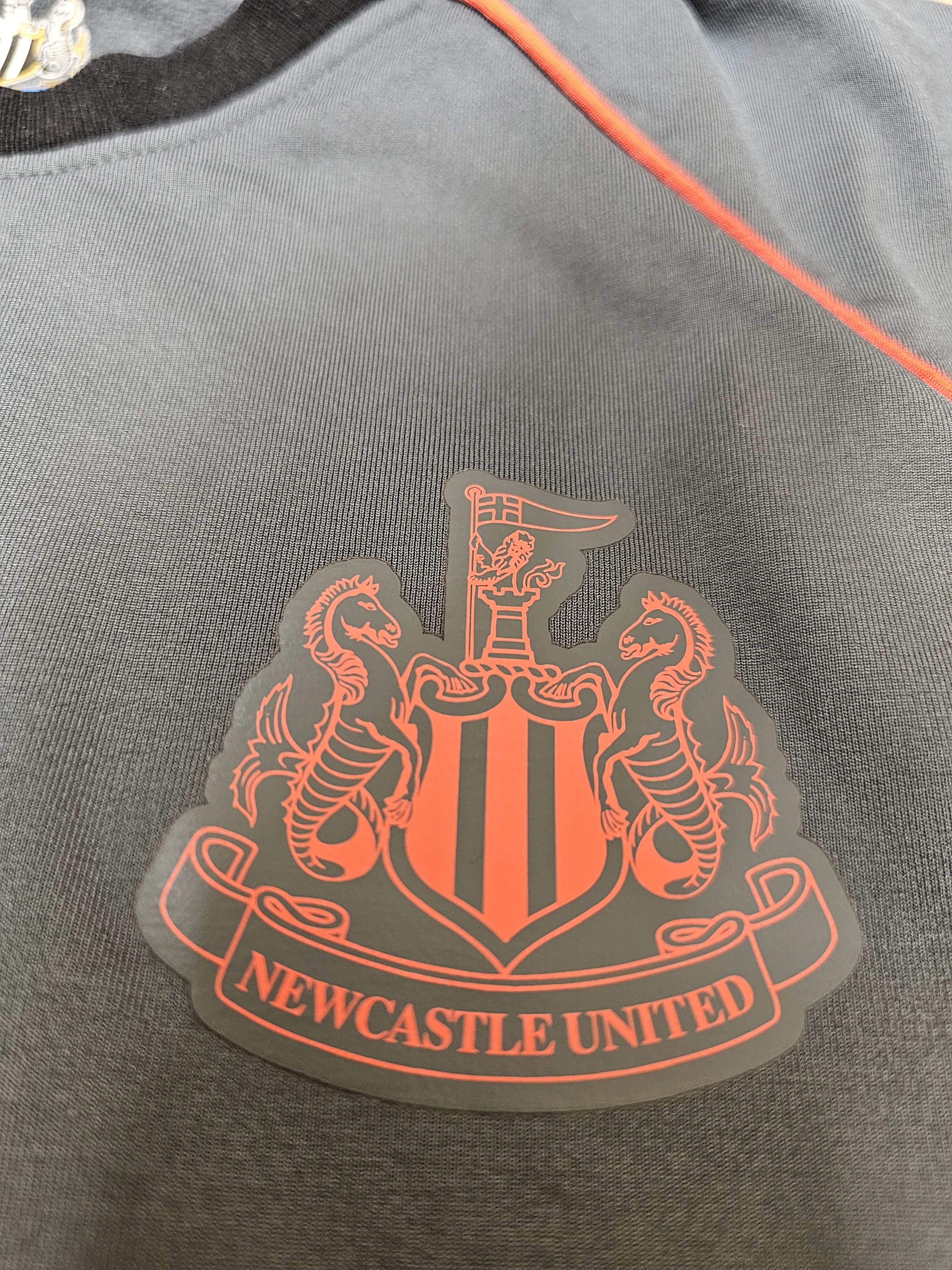 All Sport NEWCASTLE 2021 2022 TRAINING FOOTBALL SWEATSHIRT SOCCER Size US M / EU 48-50 / 2 - 4 Thumbnail