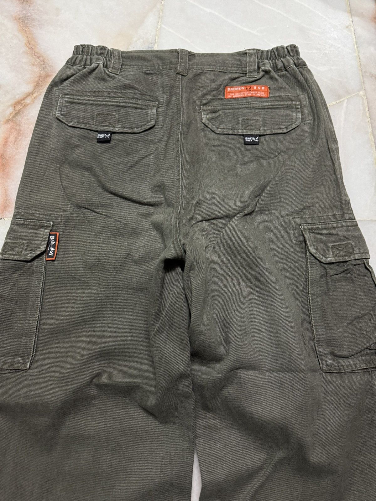 Japanese Brand VINTAGE WIDE BAGGY BAD BOY USA CARGO THRASHED INSANE WEAR Size US 27 - 10 Thumbnail
